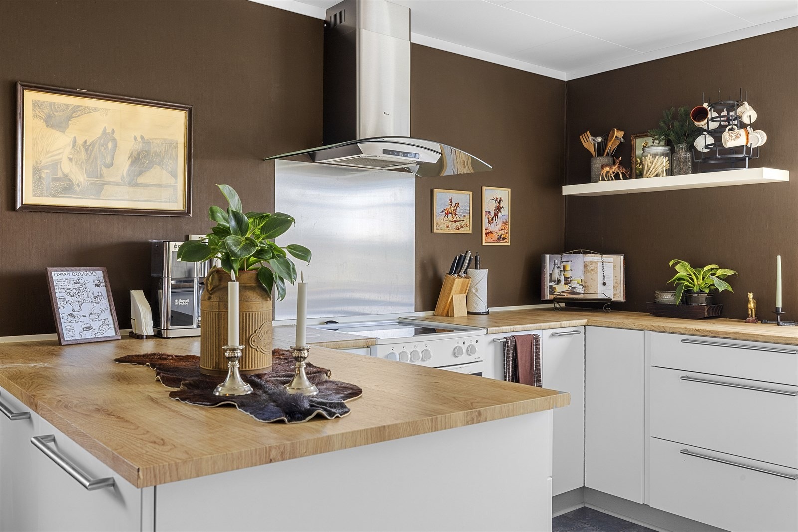 Kjøkkenventilator er skiftet i 2024 Galleribilde