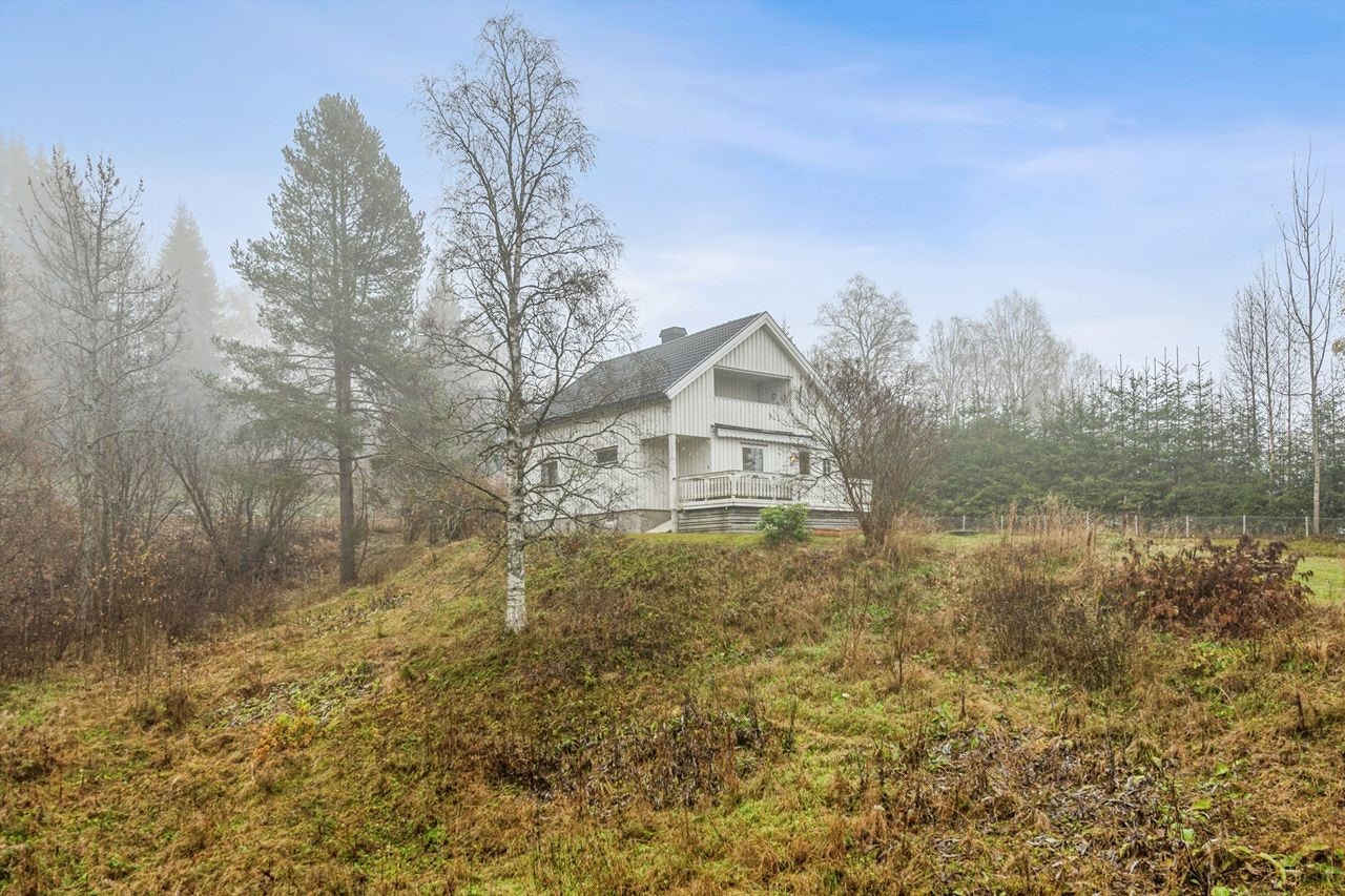 Enebolig fra 1959 som er oppgradert og modernisert de siste årene. Galleribilde