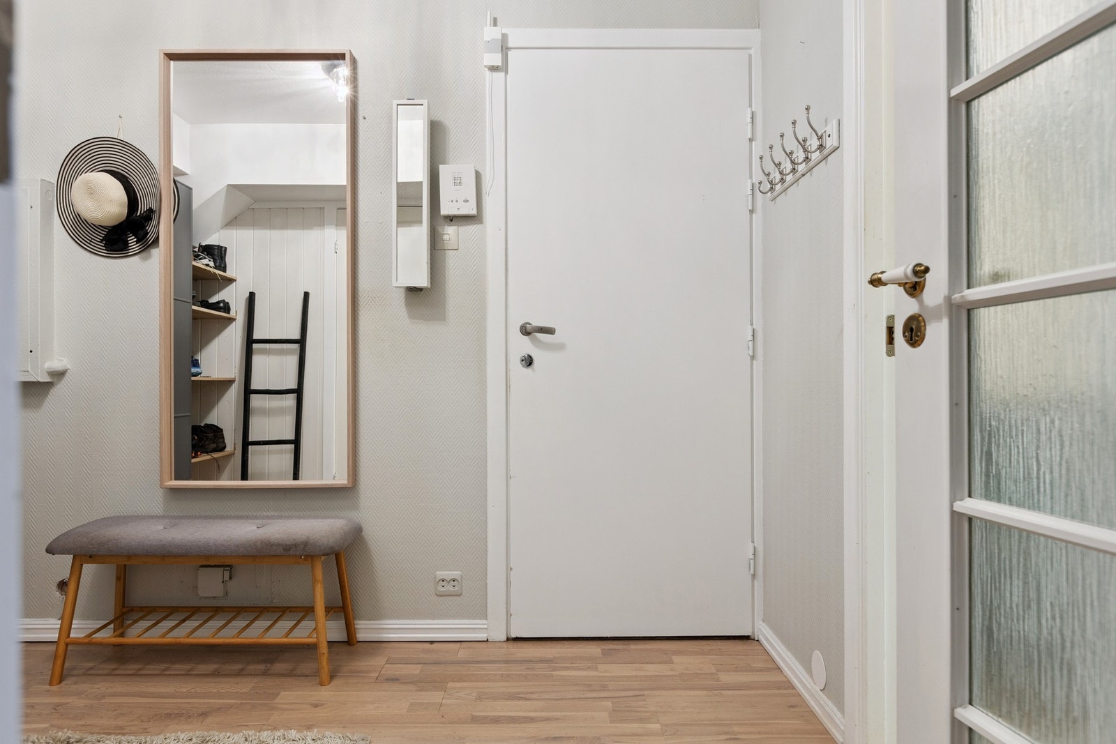 Stor gang på 7,5 kvm. Galleribilde