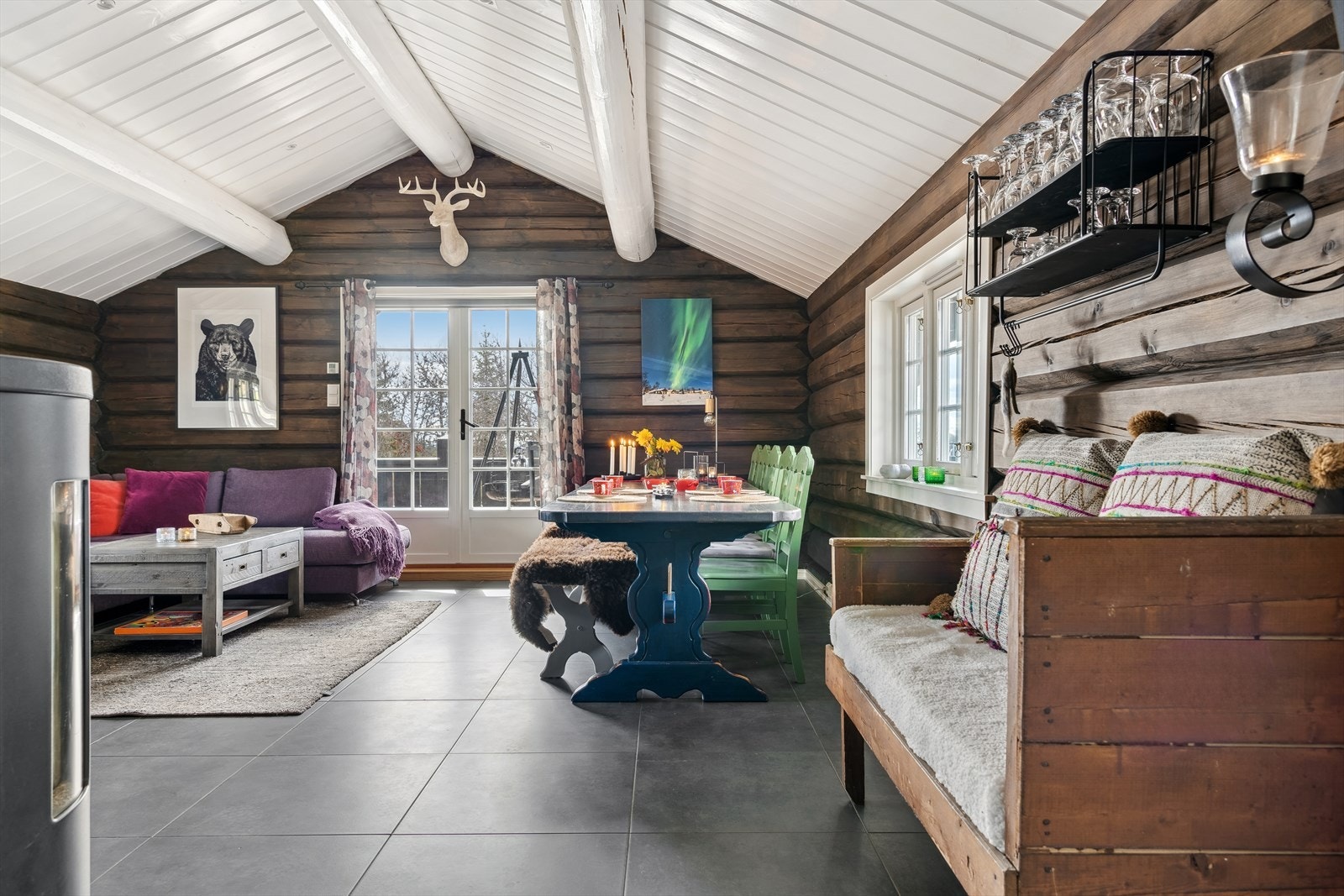 Stue og spisestue. Galleribilde