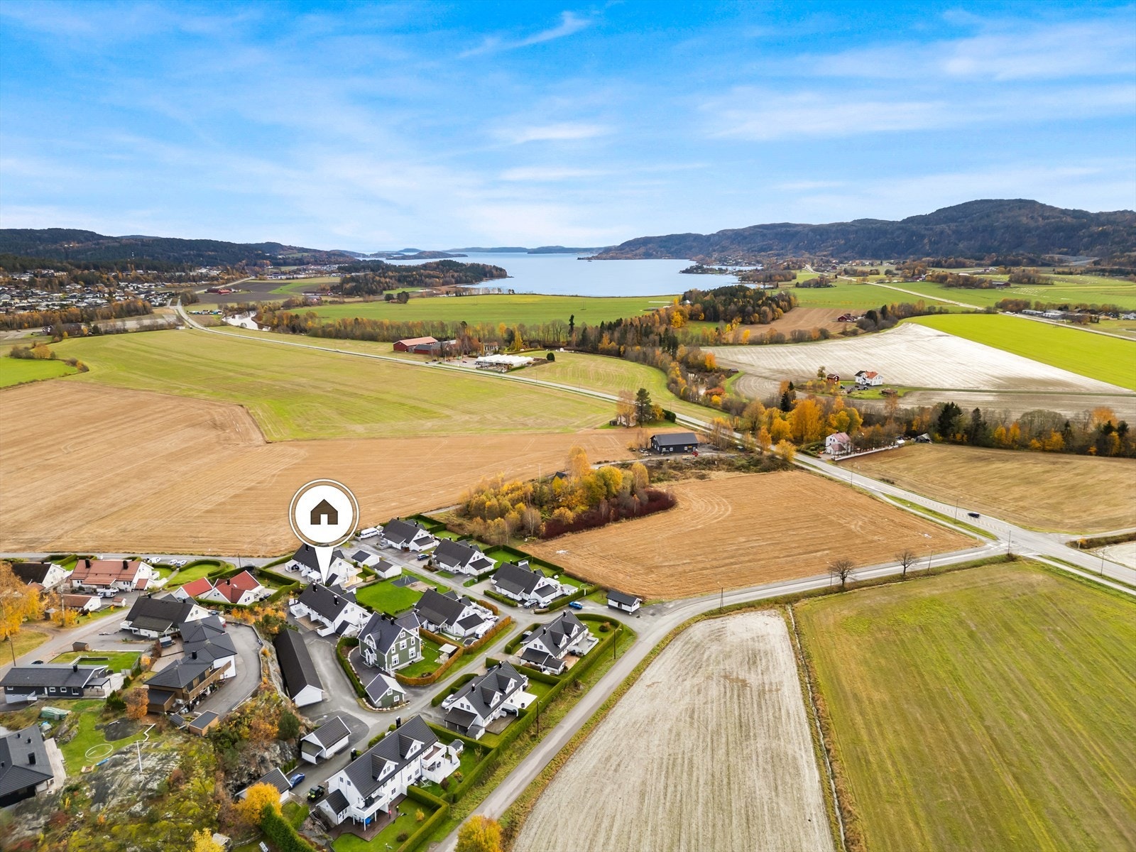 Området byr på både nærhet til marka og kort vei til fjorden. Galleribilde
