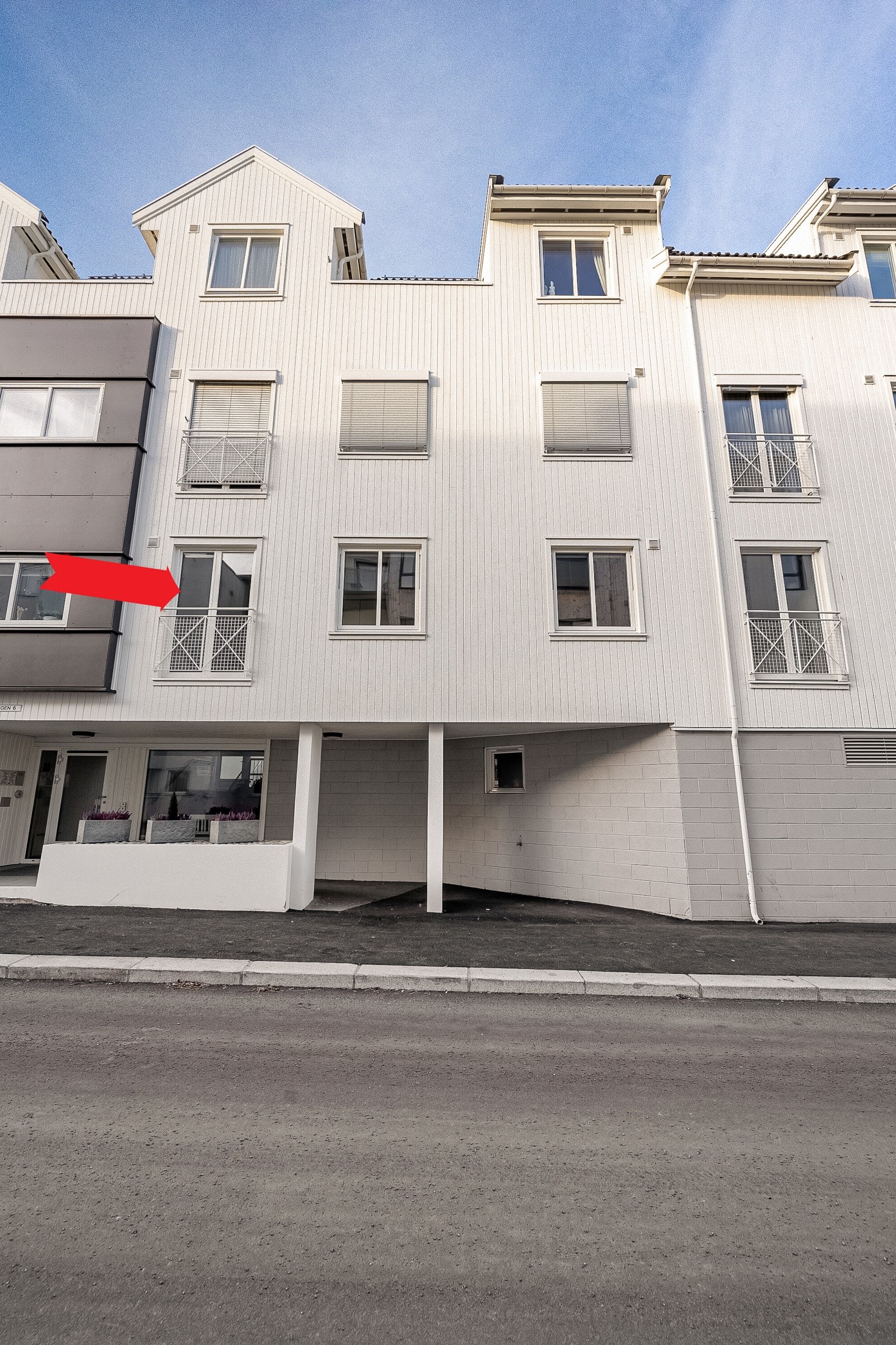 Leiligheten ligger i 1.etasje Galleribilde