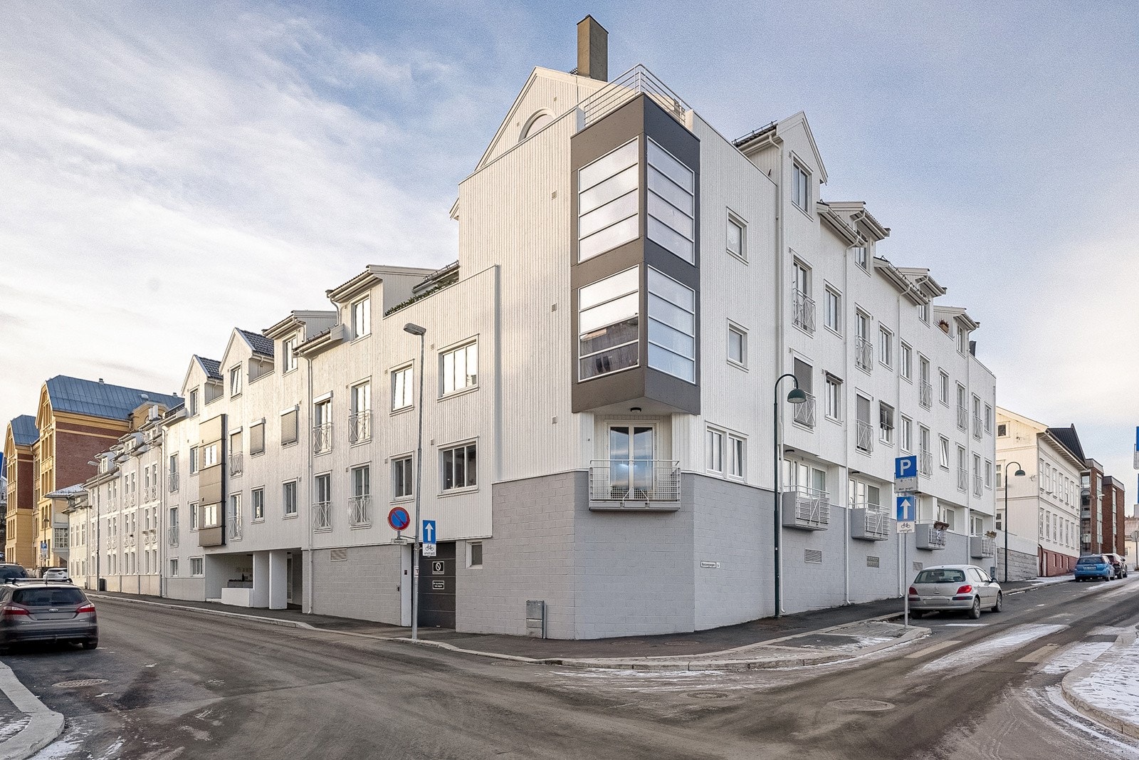 Lettstelt 2-roms selveierleilighet i leilighetsbygg fra 1991 Galleribilde