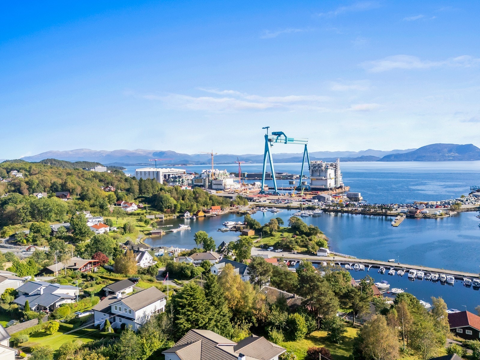 Fra boligen er det kort vei til sjøen. Galleribilde