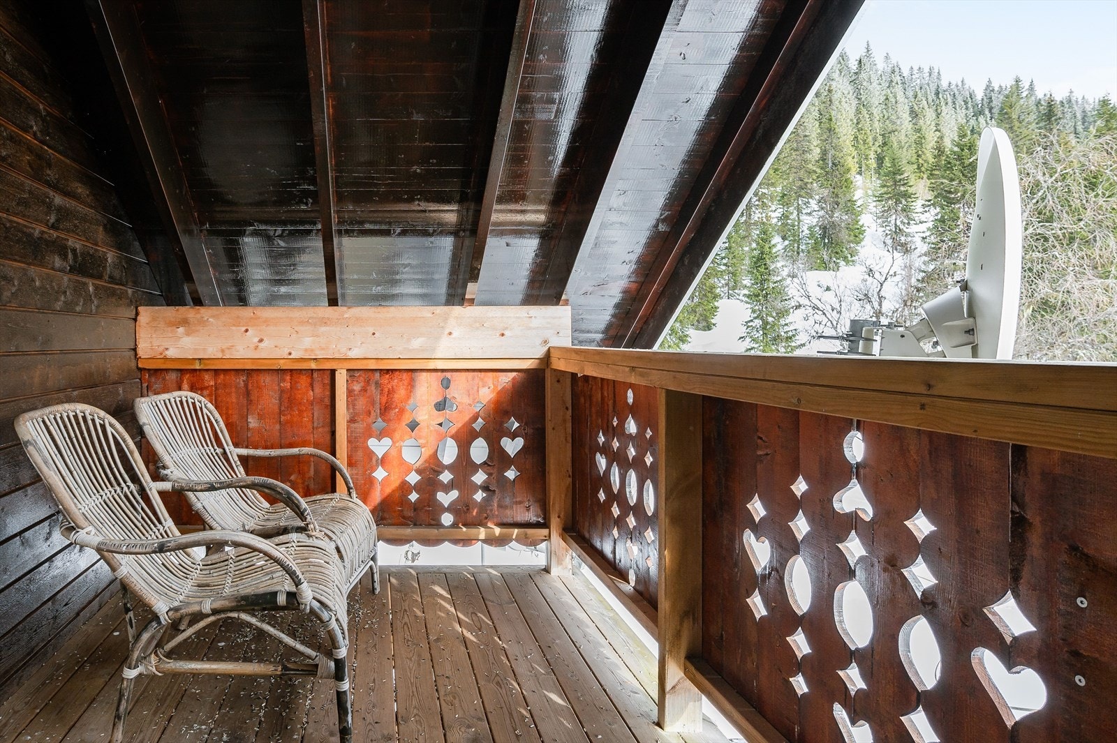 Veranda, loftsetasje. Galleribilde