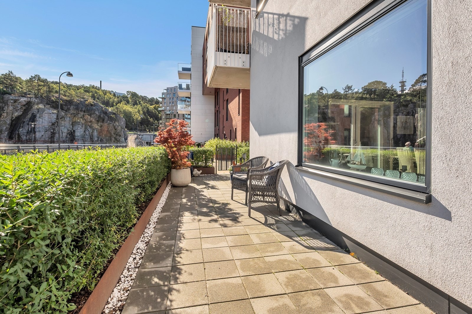 Her kan man nyte sola i rolige omgivelser. Galleribilde