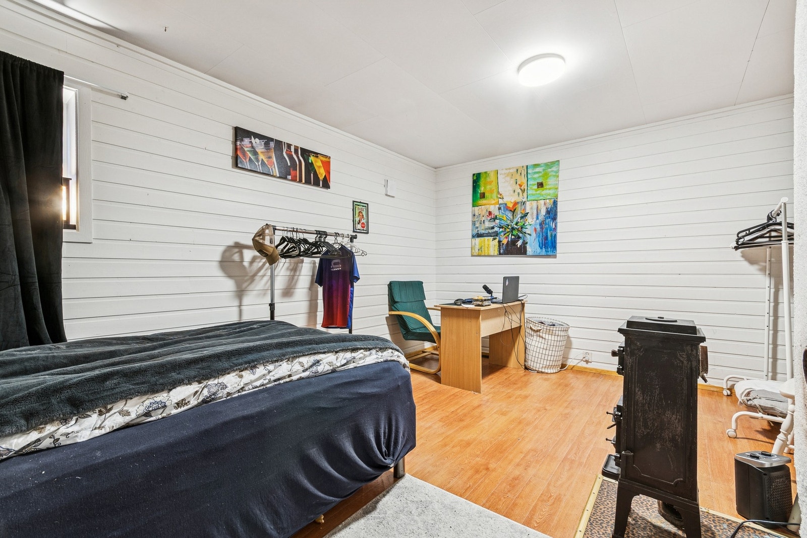 Bod innredet som soverom, ikke godkjent bruksendret hos Bodø kommune. Galleribilde