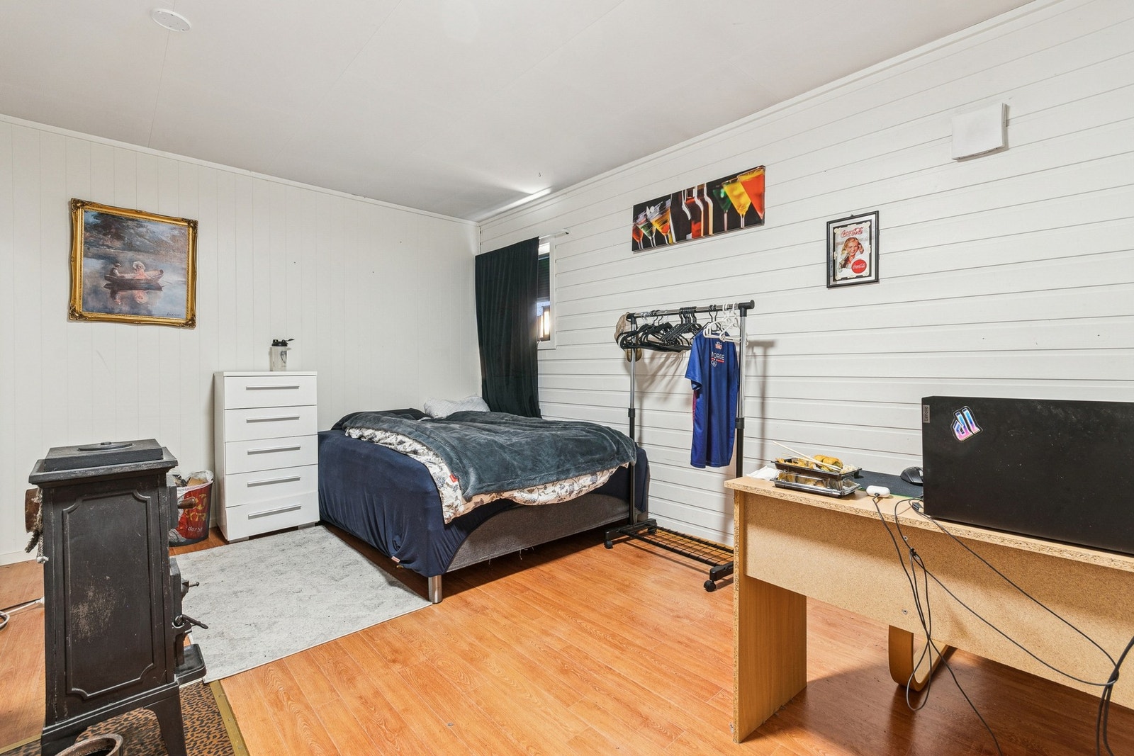 Bod innredet som soverom, ikke godkjent bruksendret hos Bodø kommune. Galleribilde