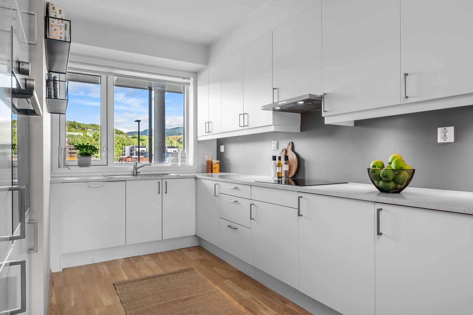 Romslig kjøkkenkrok Galleribilde