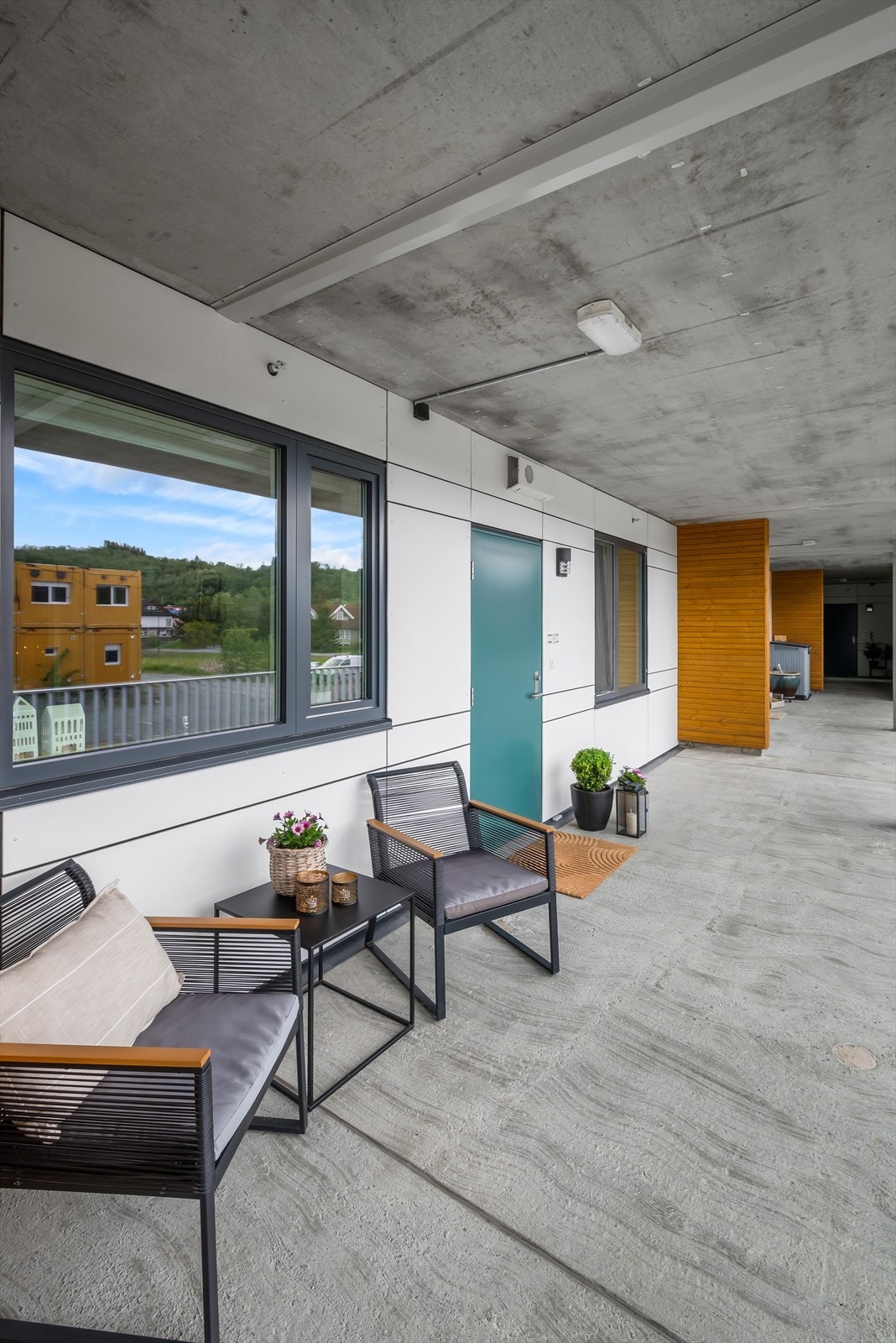 Innvendig bod + sportsbod i kjeller Galleribilde