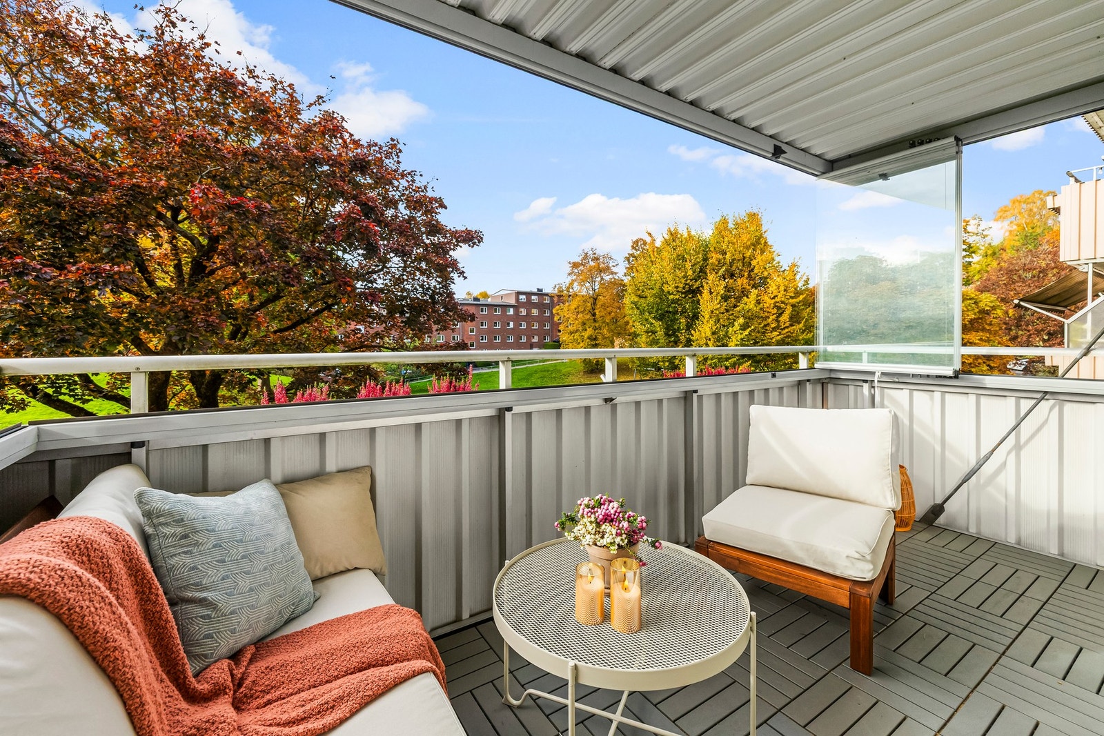 Her får du både ro, utsyn og en hjemmekoselig atmosfære som innbyr til gode hverdager. Galleribilde