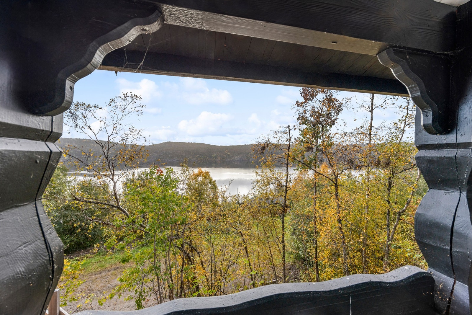 Sjøutsikt fra inngangsparti Galleribilde