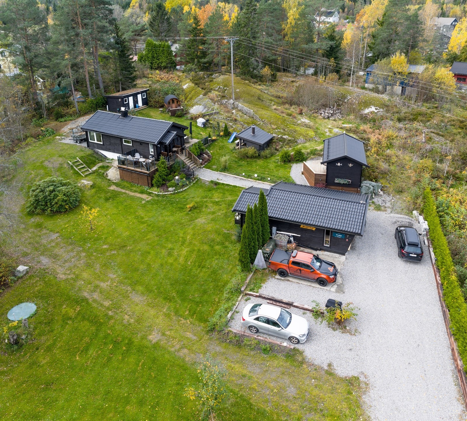 Velkommen til Ulnæsveien 7. Umiddelbar nærhet til flotte tur- og rekreasjonsmuligheter i skog og mark. Galleribilde