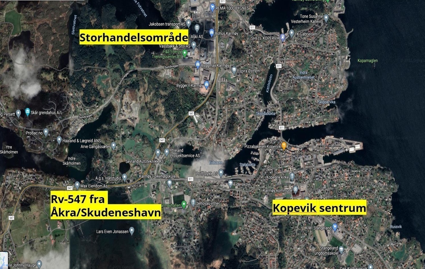 Kopervik er regionssenter i Karmøy kommune, og ligger ca. 25 km sør for Haugesund. All trafikk fra Åkra og Skudeneshavn passerer via Rv-547 Galleribilde