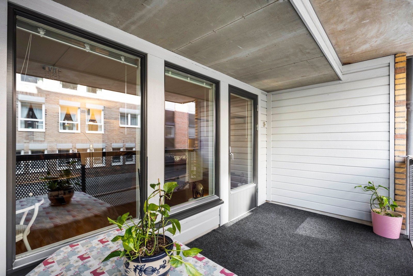 Overbygd balkong på 10m². Galleribilde