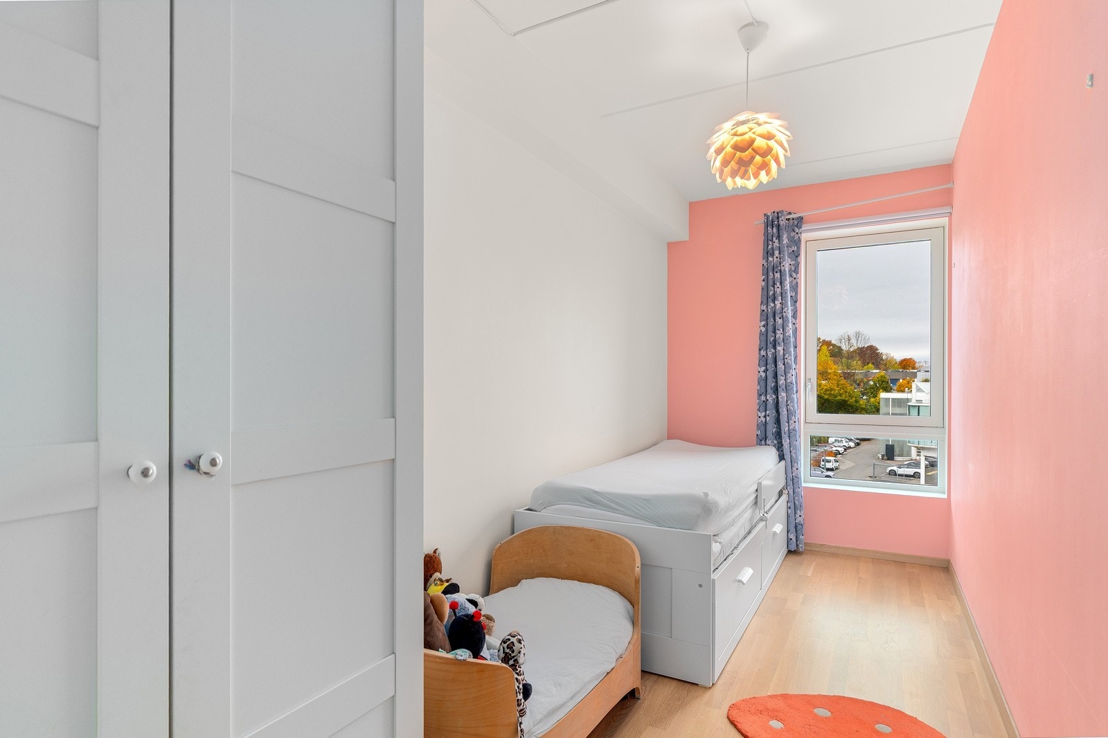 Soverommene kan også benyttes som barnerom, gjesterom eller kontor. Galleribilde