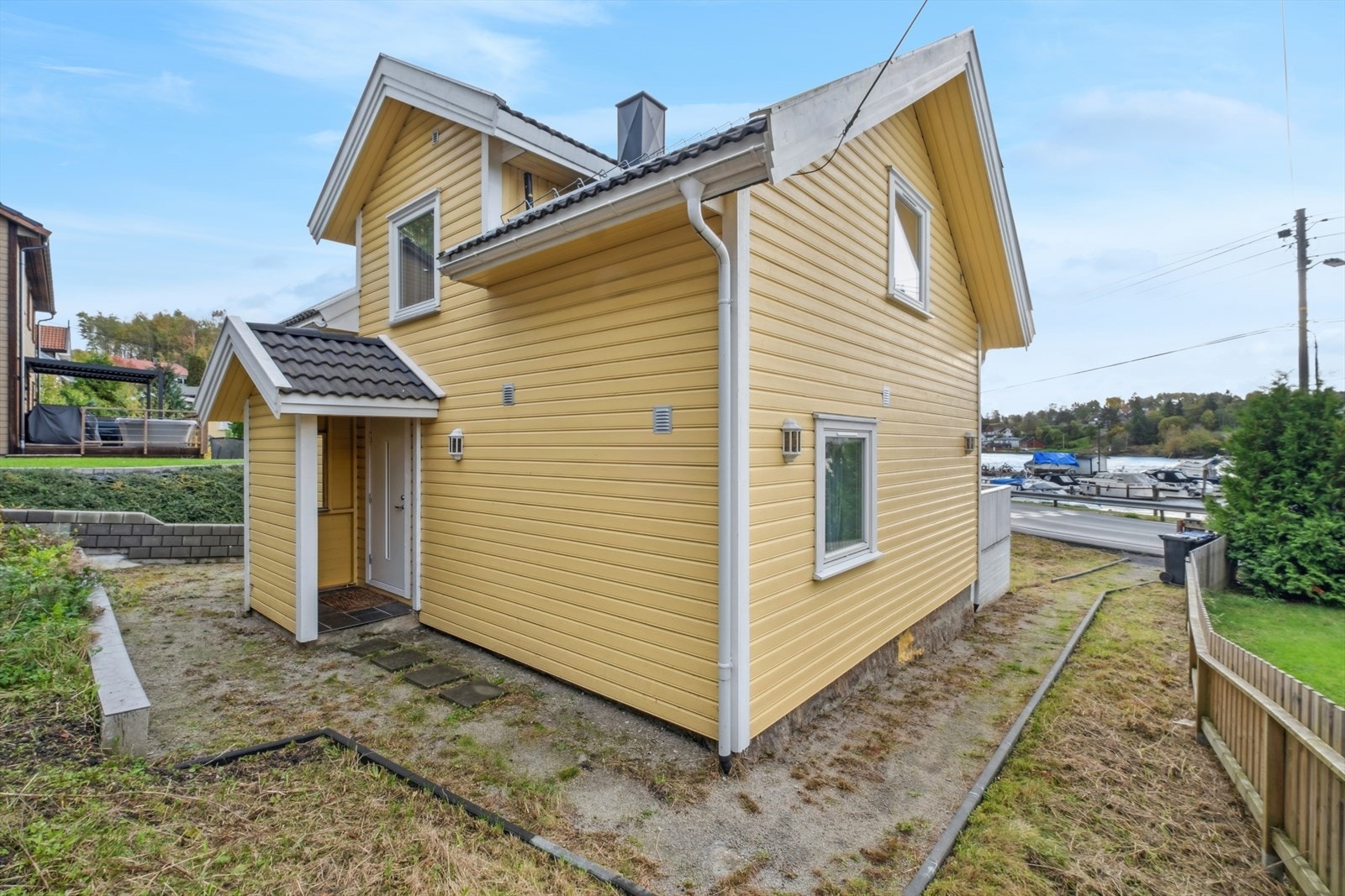 Boligen har en fin planløsning og er oppgradert de siste årene. Galleribilde