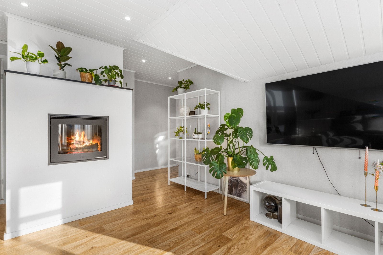 Vakker peisinnsats gir lun og behagelig oppvarming. Galleribilde