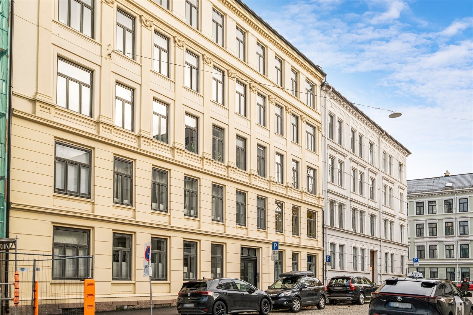 Balders gate 1A er en vakker, arkitektonisk bygård fra 1897. Området består i hovedsak av klassiske bygårder. Galleribilde