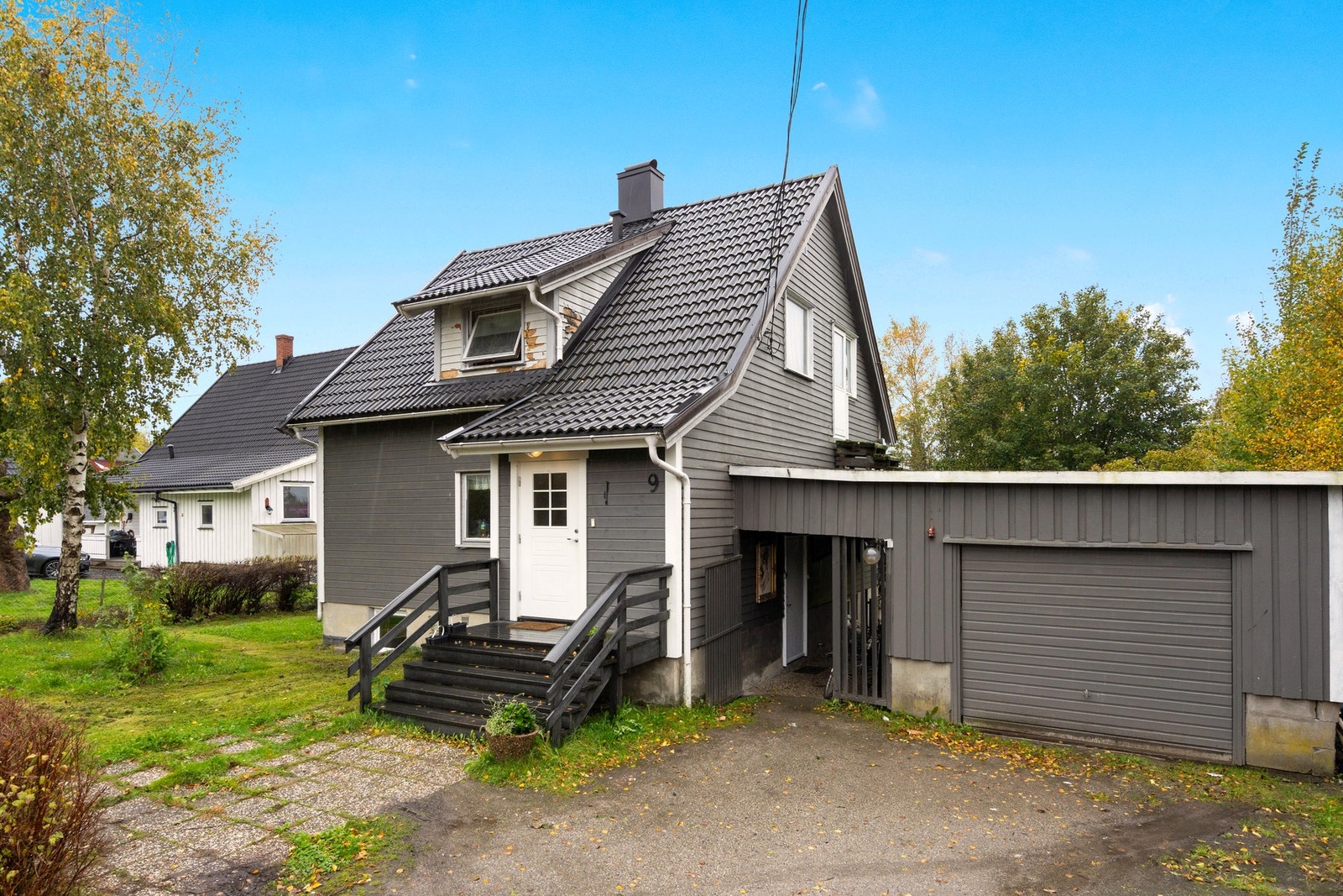 En sjarmerende bolig over 3 plan i et hyggelig og barnevennlig boligområde. Galleribilde