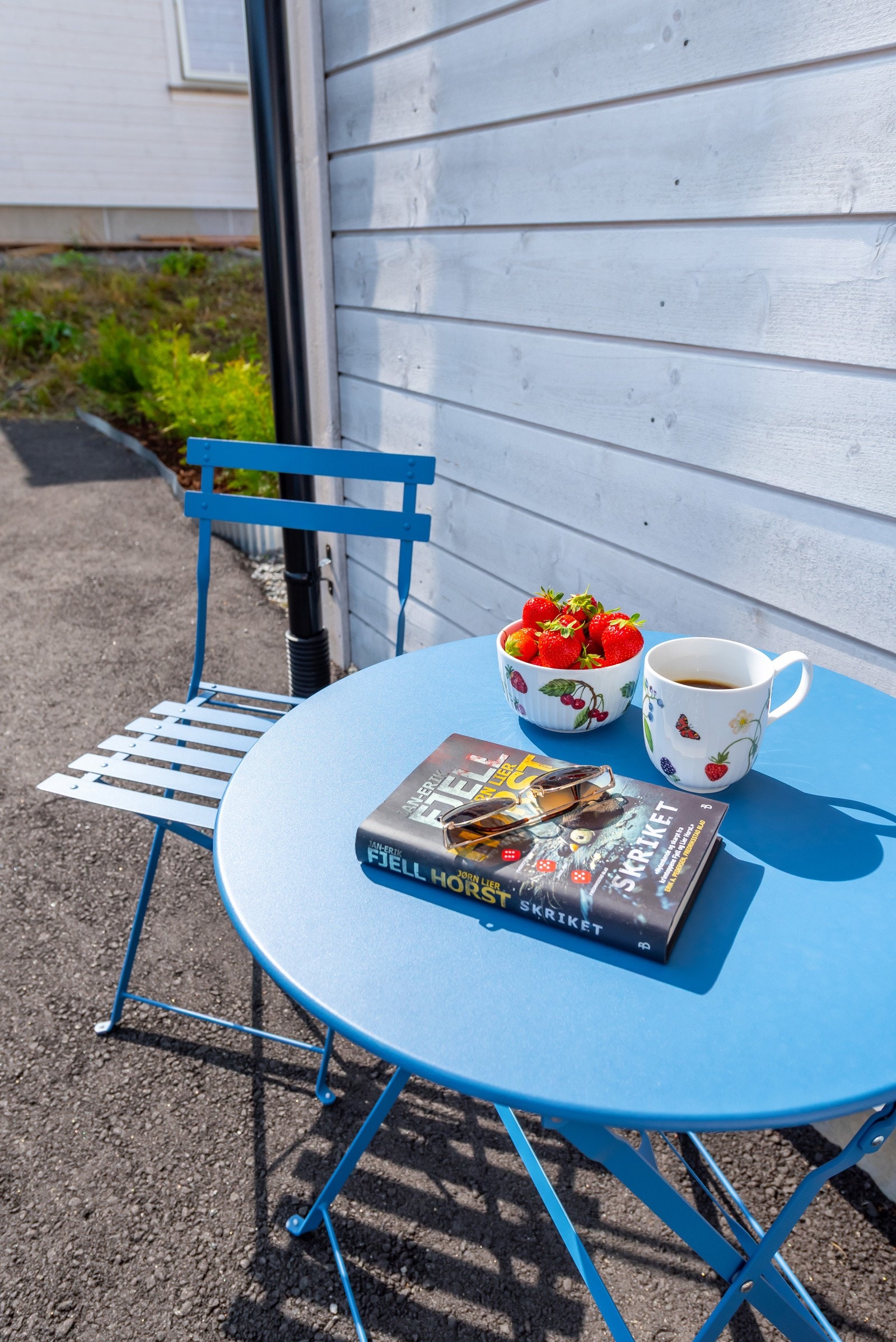 Hyggelig inngangsparti med morgensol Galleribilde