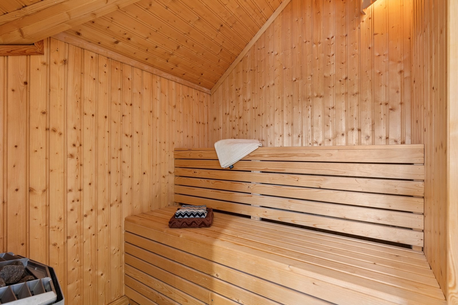 Badstue i tilknytning til hovedbadet - perfekt for avslapning etter en lang dag. Galleribilde