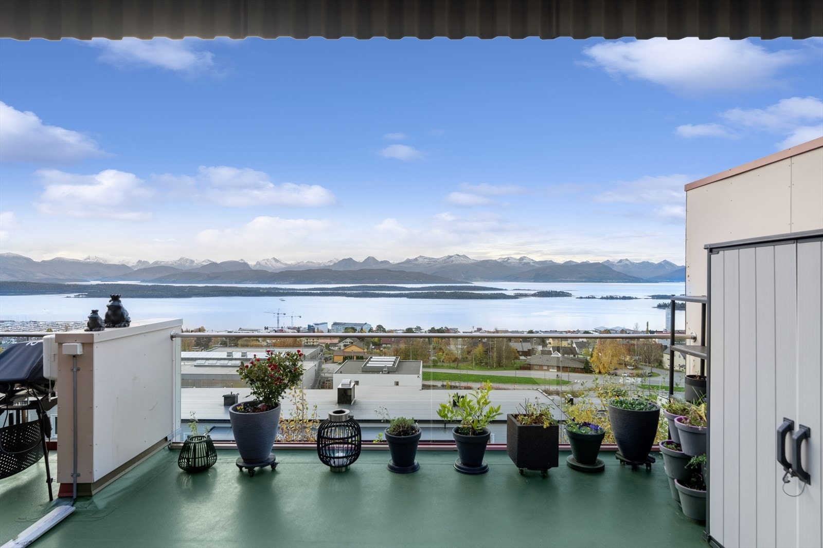 Utsikt fra veranda Galleribilde