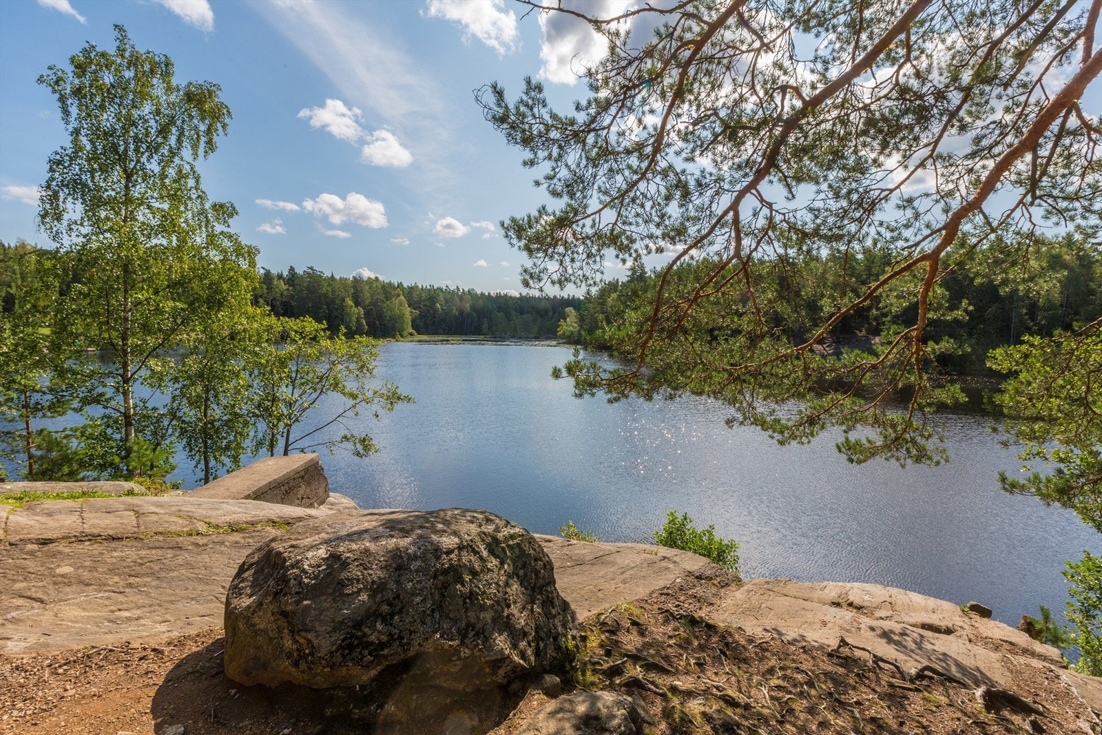 Flotte Ulsrudvann - har ofte en av Oslos varmeste badetemperaturer! Galleribilde