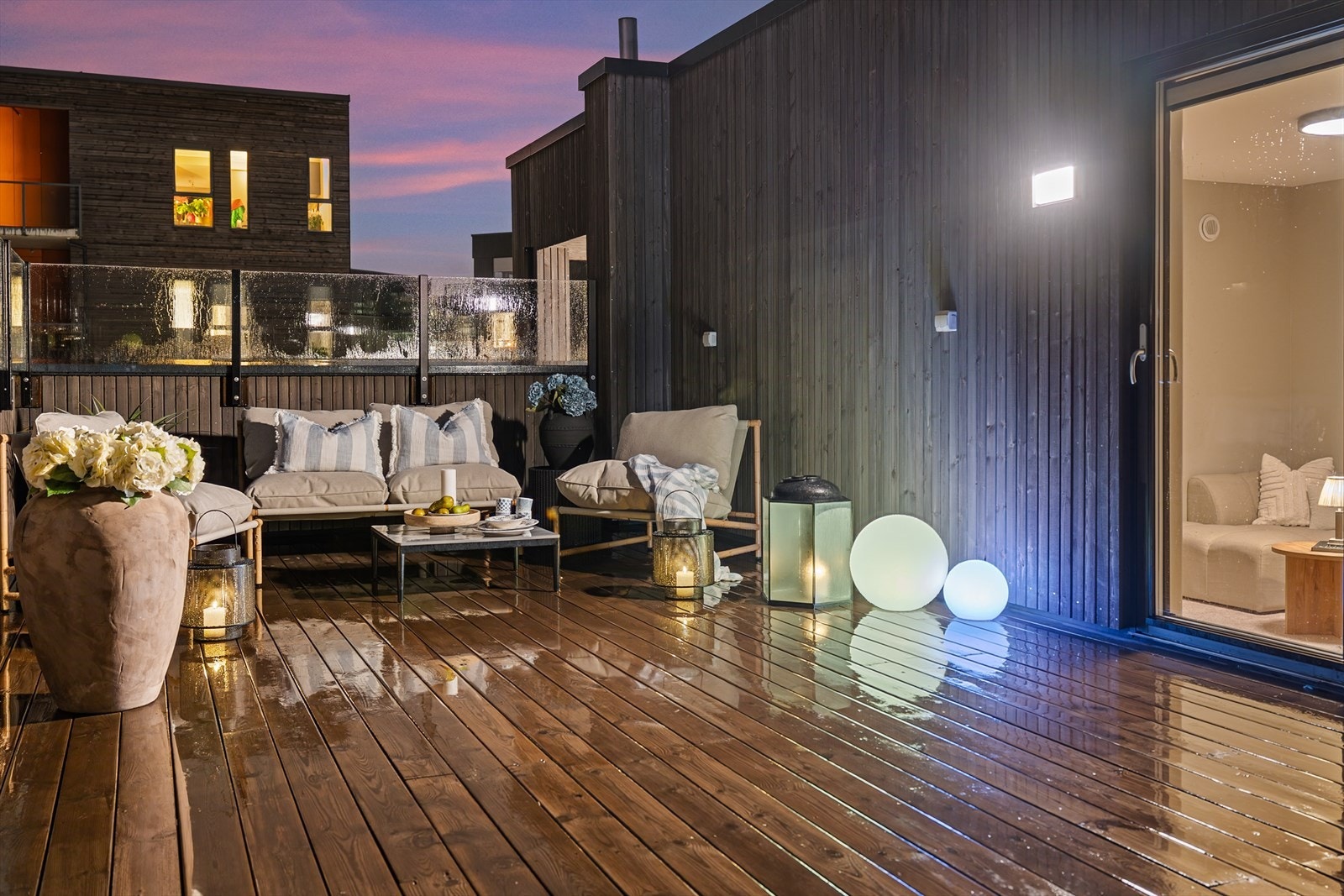 Romslig takterrasse med flott utsikt Galleribilde