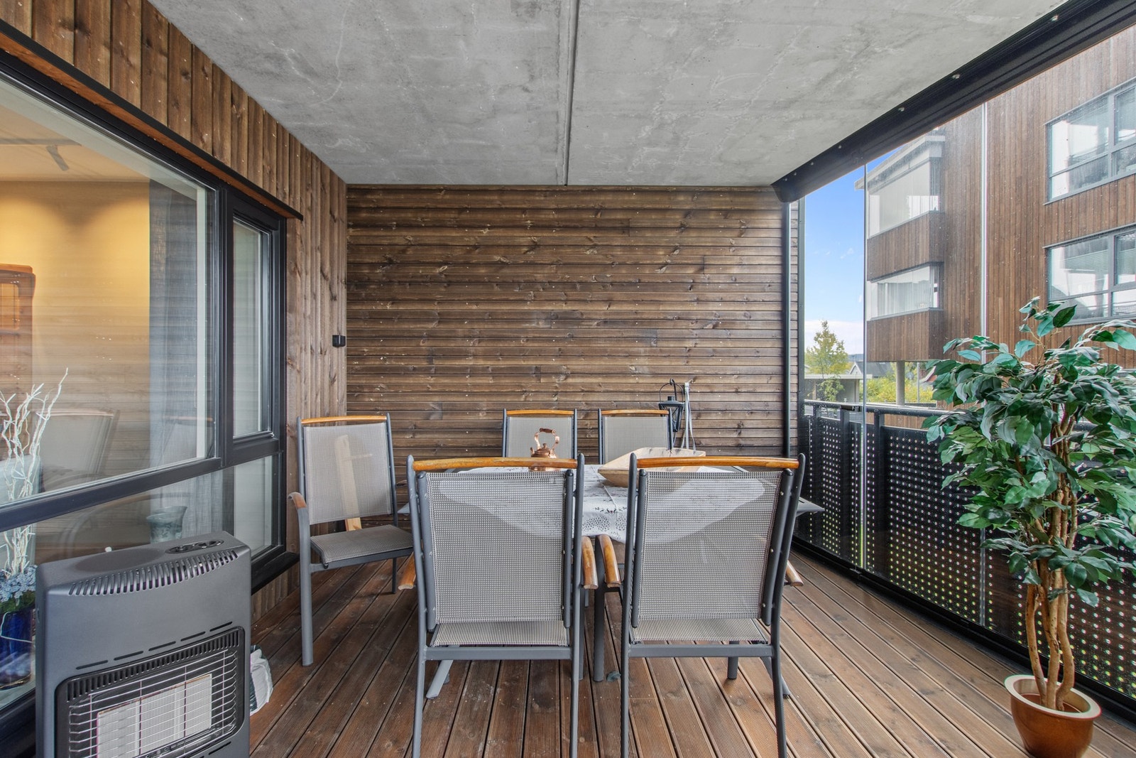 Veranda. Galleribilde