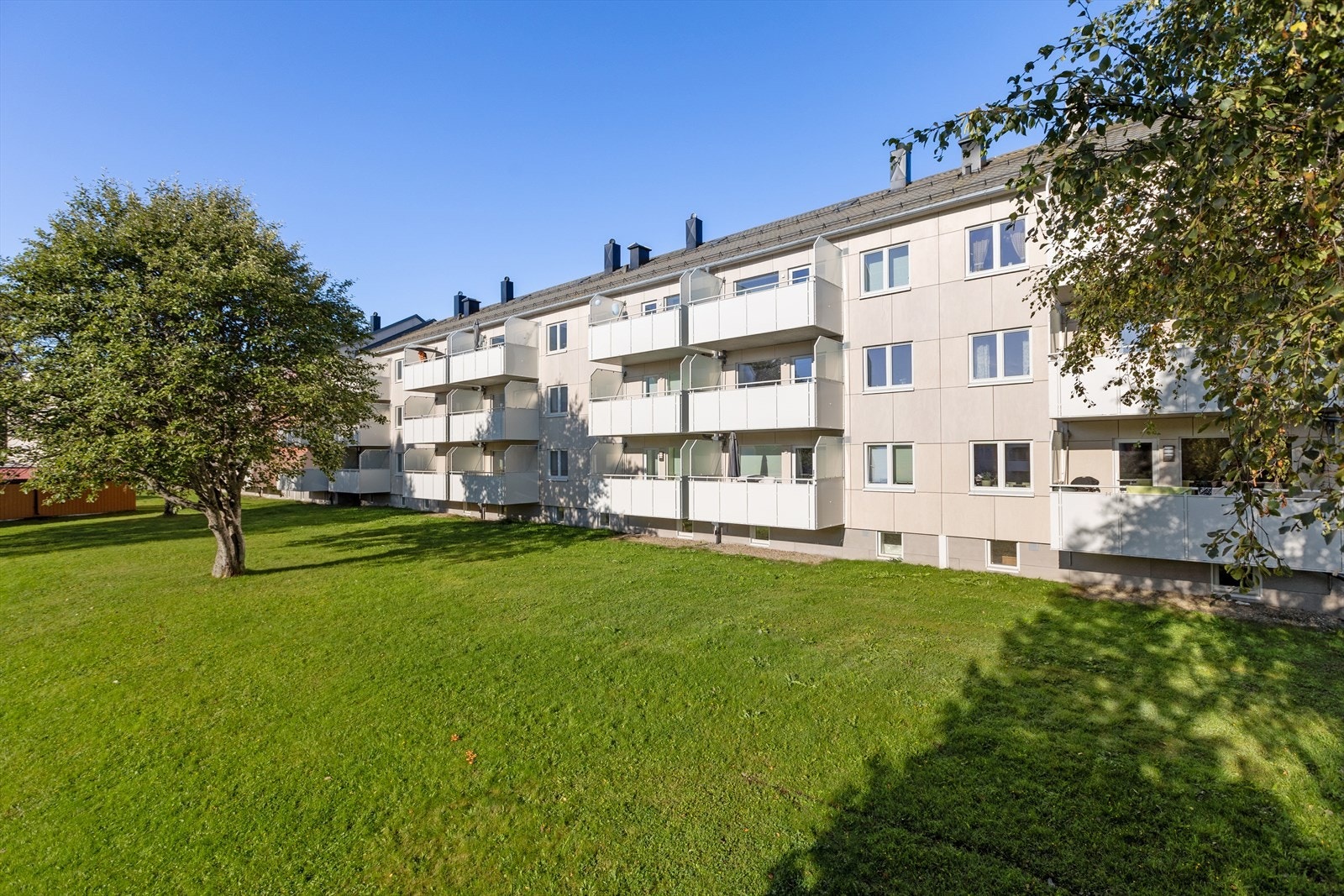 Borettslaget har nylig gjennomgått vedlikeholdsprosjekt ferdigstilt 2024 hvor bl.a. drenering, fasade med tilleggsisolering, balkonger, vinduer og dører ble oppgradert. Galleribilde