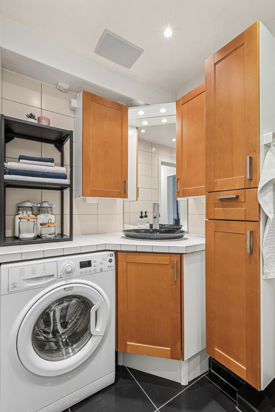 Pent flislagt baderom fra 2010 på 3,1m². Galleribilde