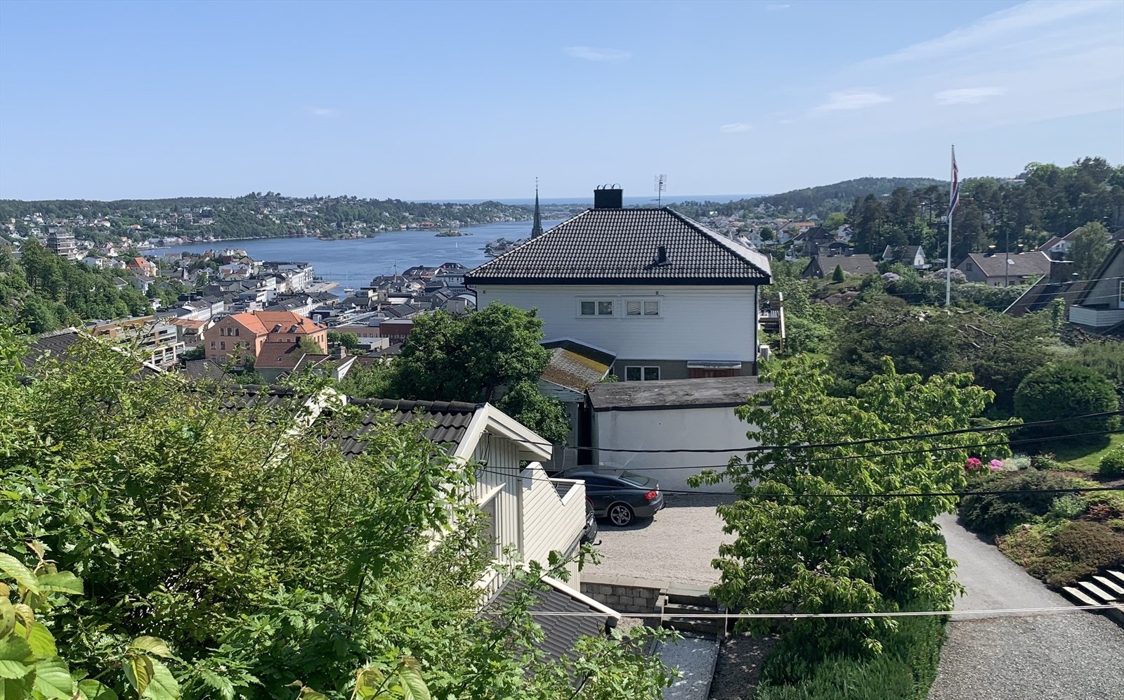 Fra eiendommen er det nydelig utsikt til Galtesund og havet Galleribilde