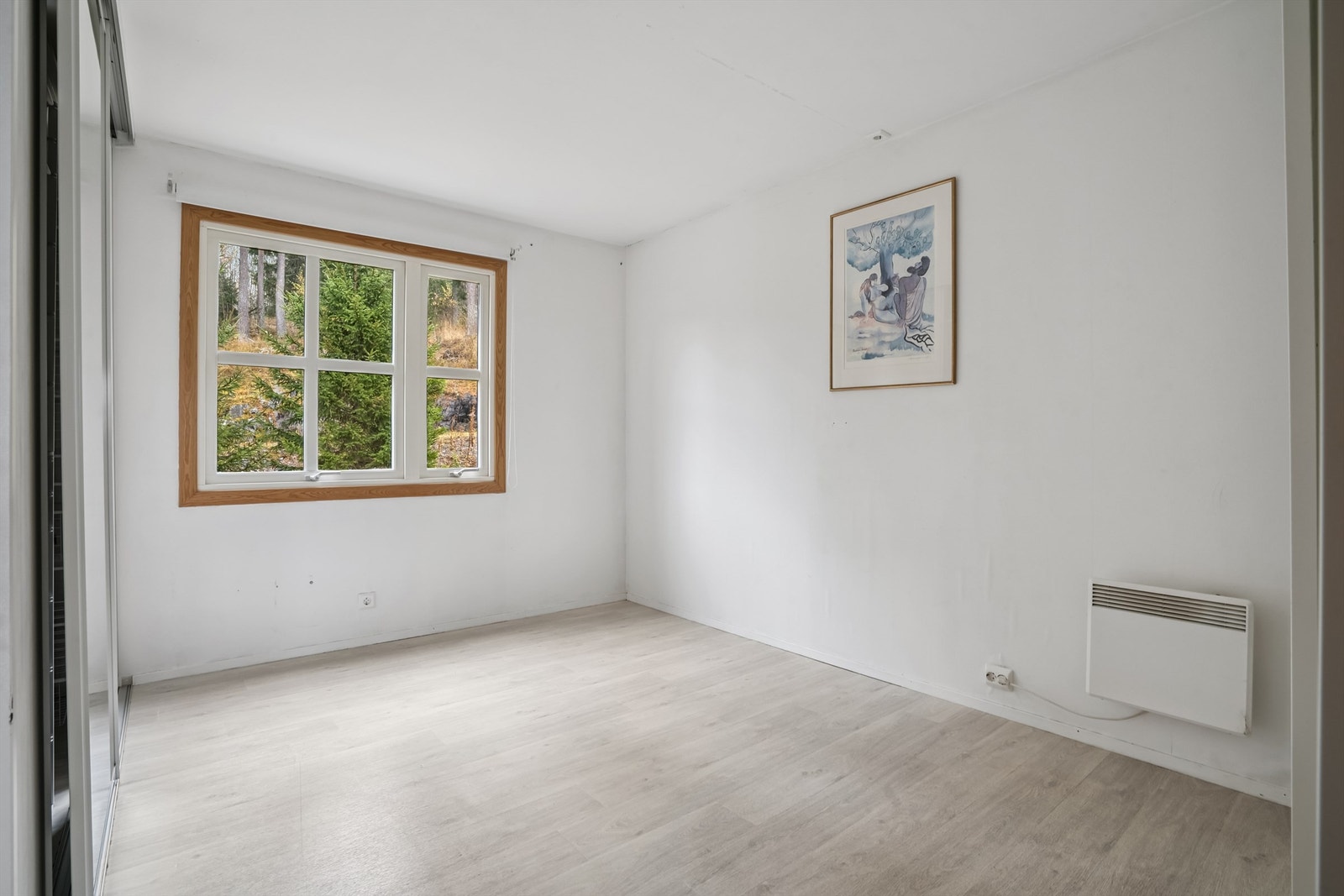 Også her er det plass til garderobeskap for god oppbevaring. Galleribilde