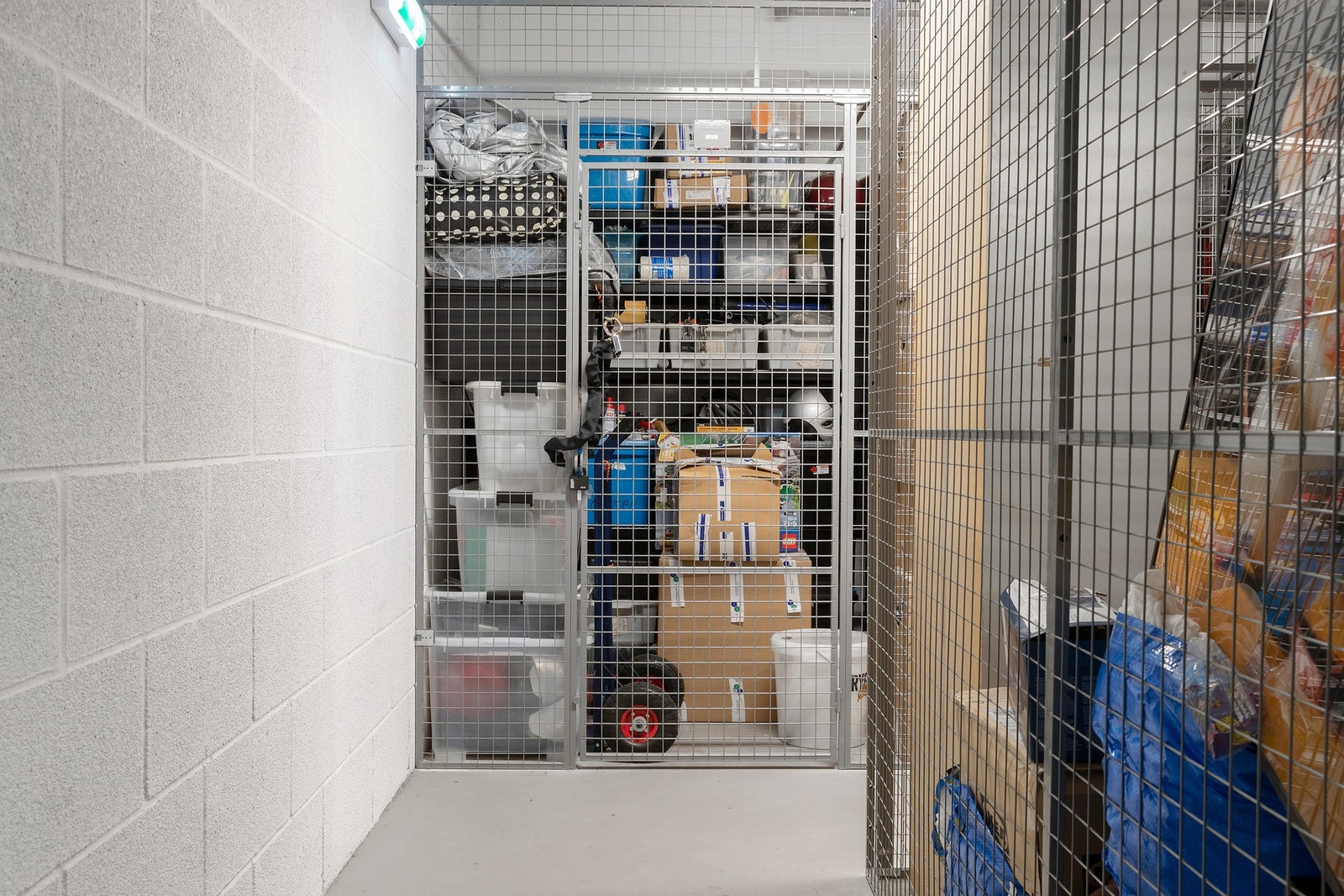 2 store kjellerboder Galleribilde