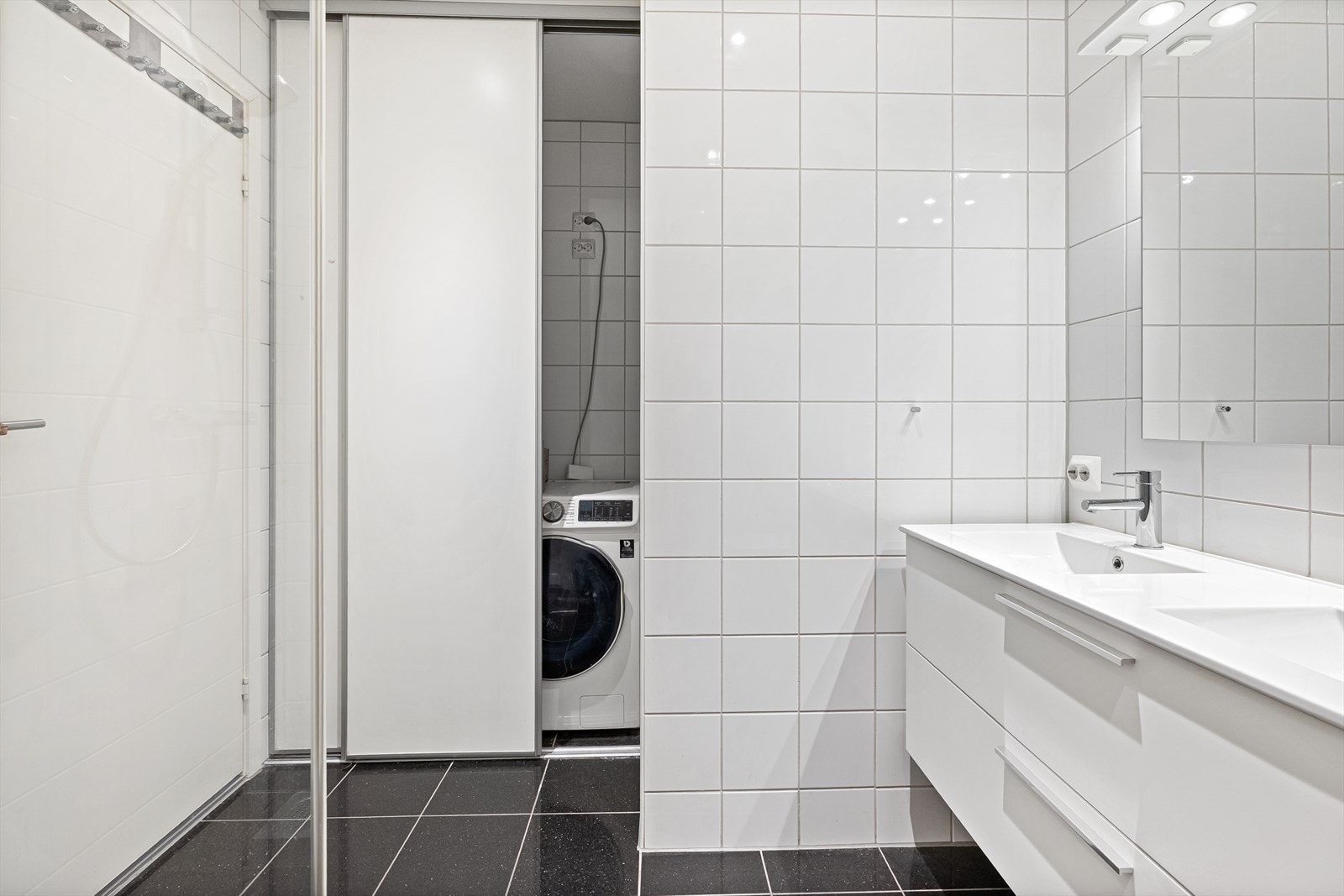 Smart vaskeromsløsning. Galleribilde