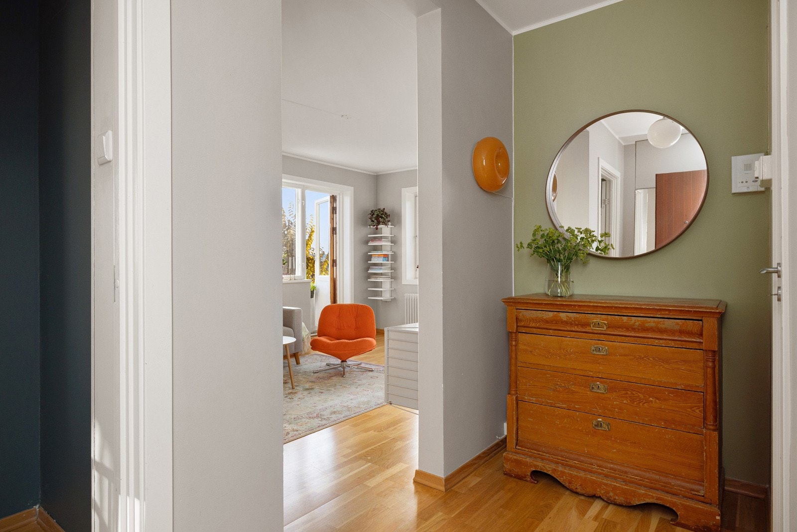 Pen entre som gir et godt førsteinntrykk av dette hjemmet. Galleribilde