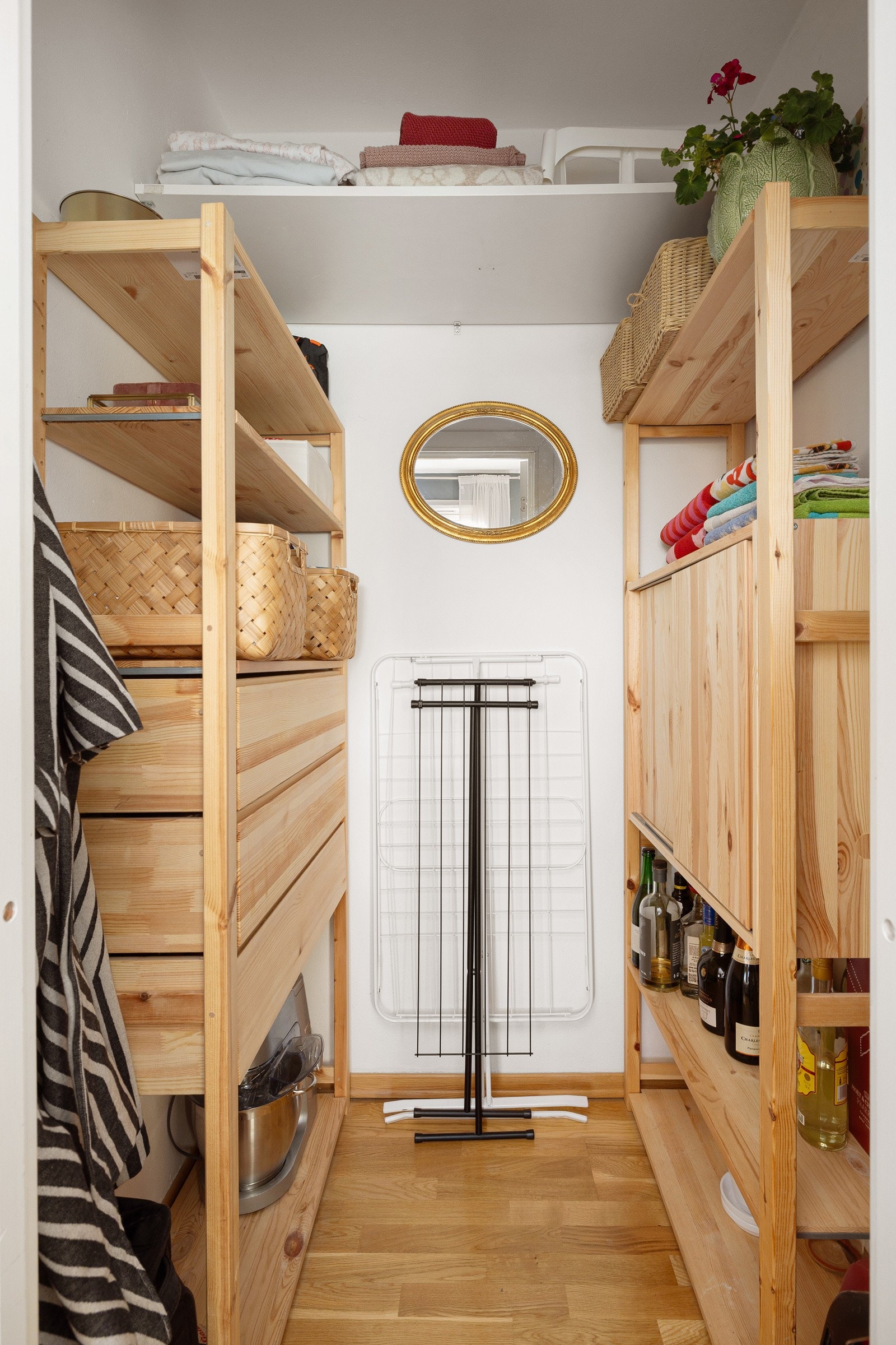 Innvendig bod. Galleribilde