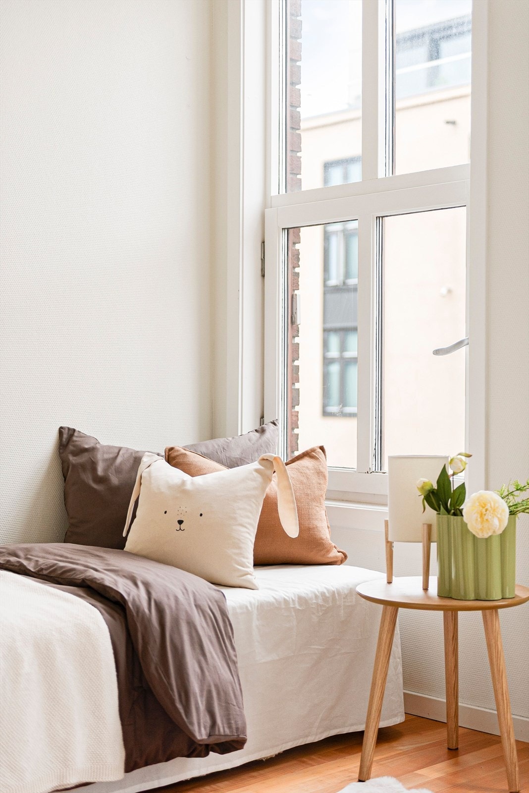 Soverom - detalj. Galleribilde