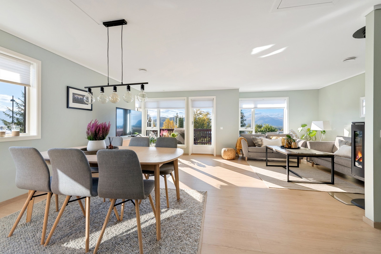 Velkommen til Skarpetegvegen 29, presentert av Daglig leder/Eiendomsmegler Preben Willmann Galleribilde