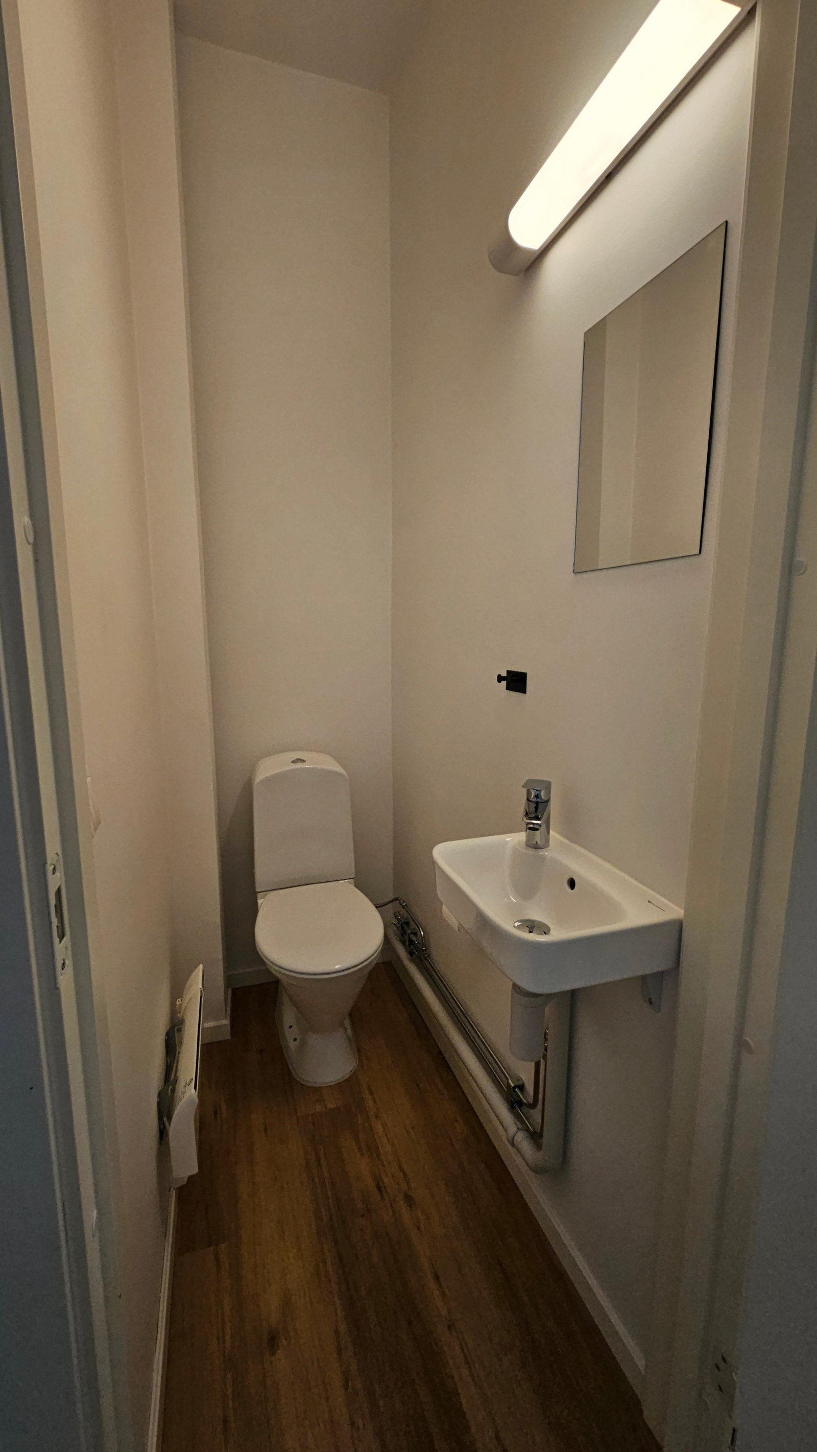 Toalett Galleribilde