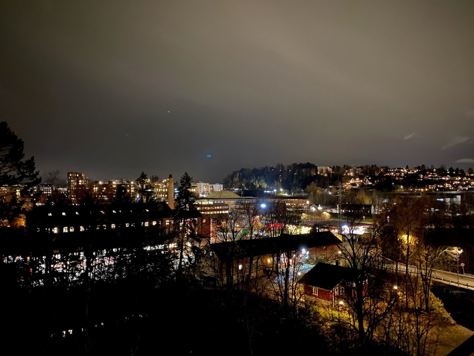 Kveldsutsikt fra balkongen og stuen Galleribilde