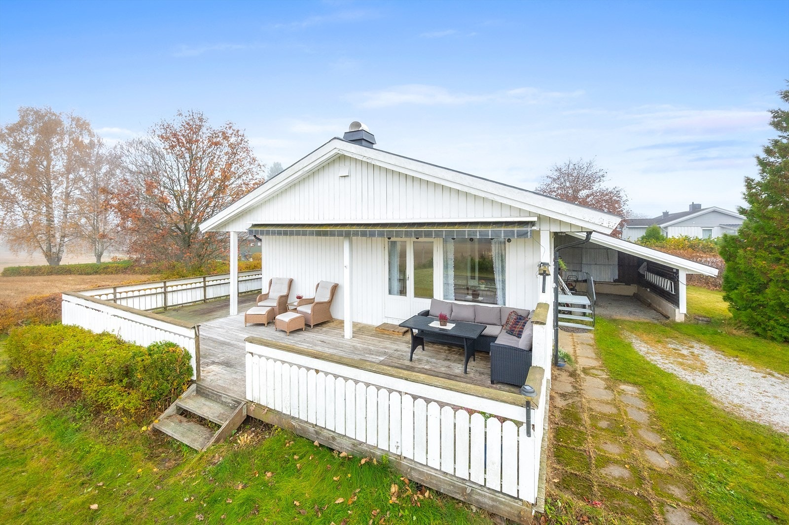 Boligen har en praktisk og lettstelt planløsning med alle rom på samme flate. Galleribilde