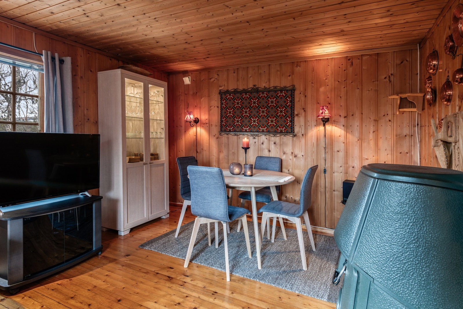 Plass til hyggelig spisegruppe. Galleribilde