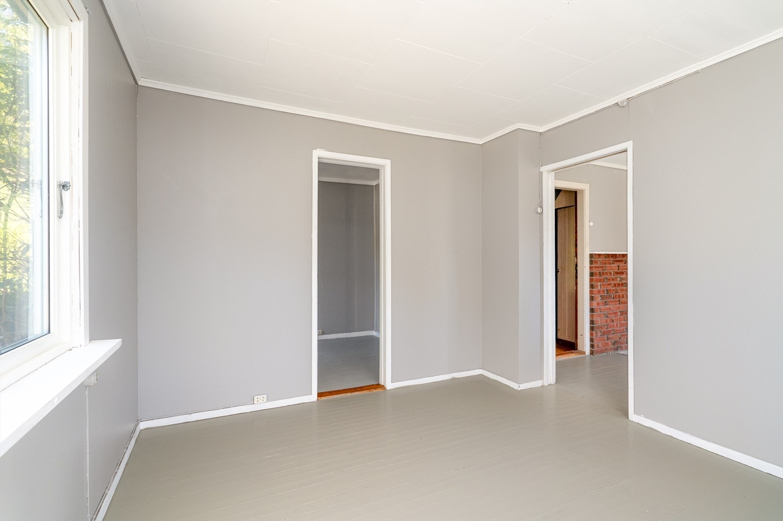 Det er i dag ikke dører mellom soverommene, eller ut til kjøkkenet. Galleribilde