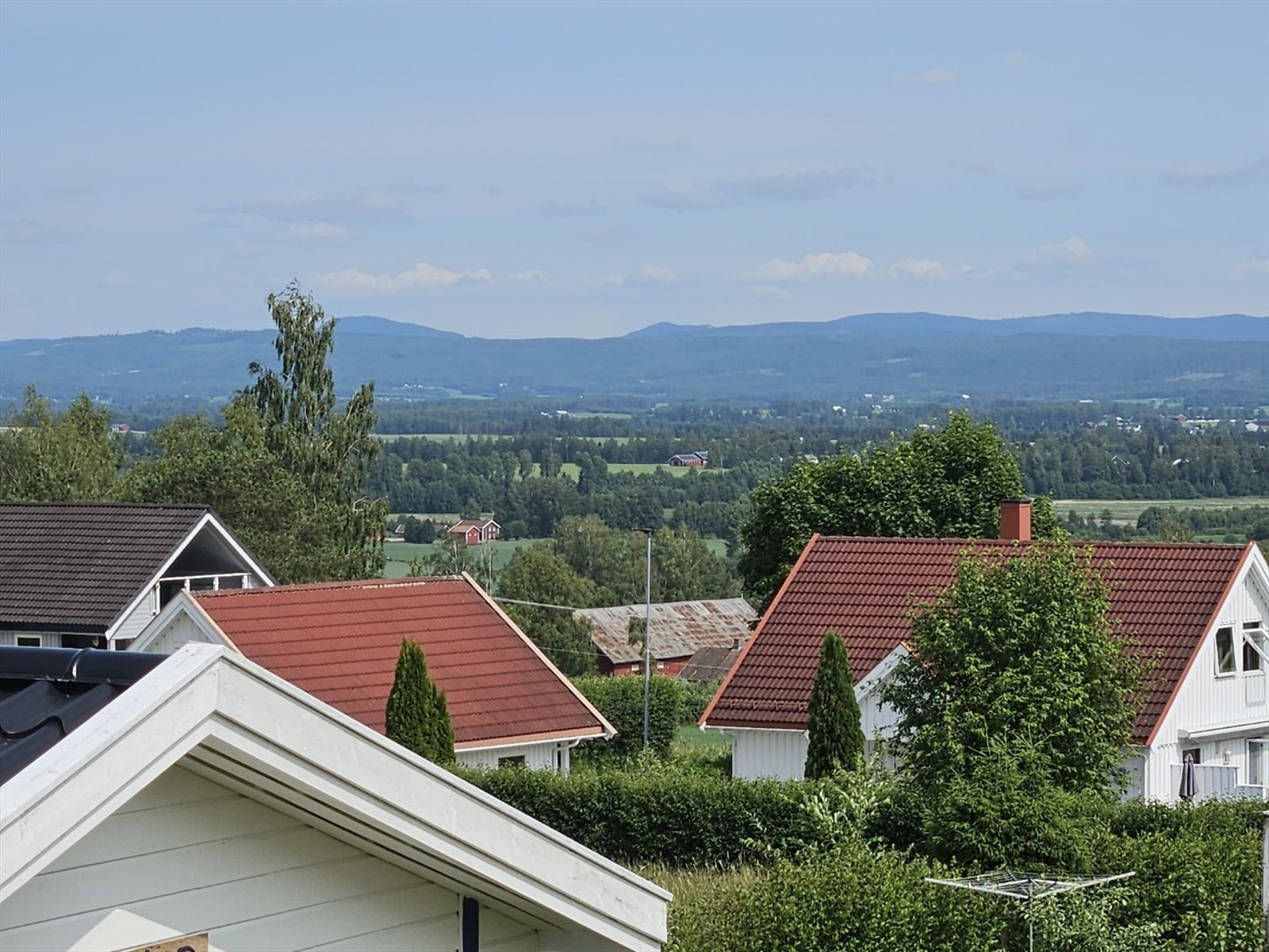 Fin oversikt over området fra eiendommen! Galleribilde