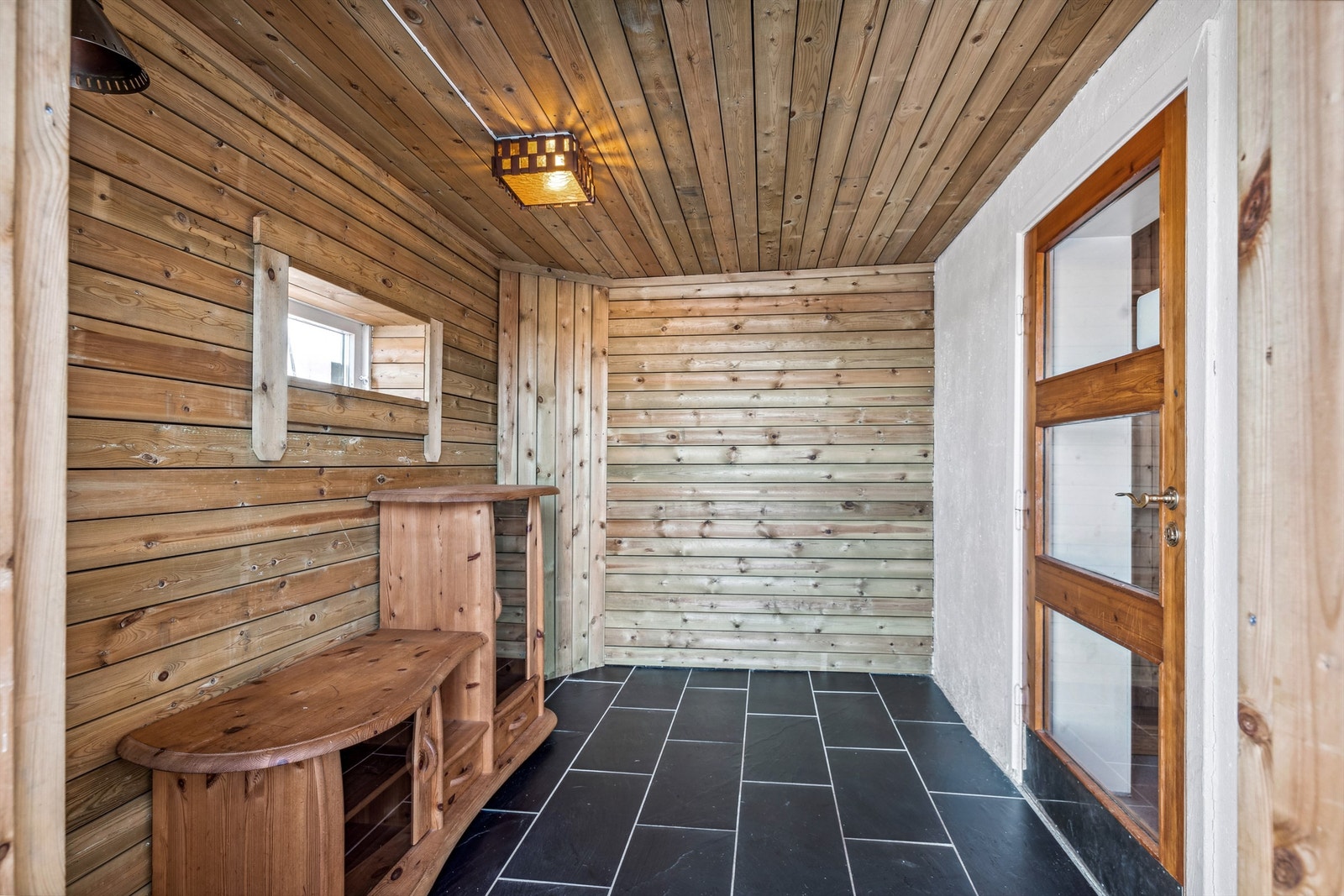 Gang i sokkeletasje Galleribilde