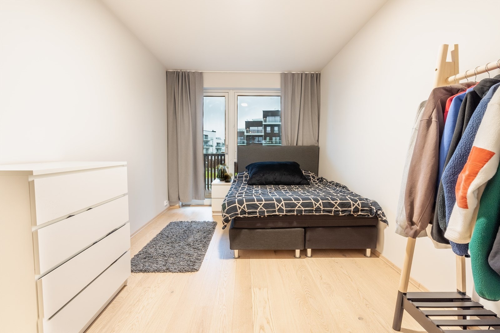 Hovedsoverom, med utgang til balkong mot nord. Galleribilde