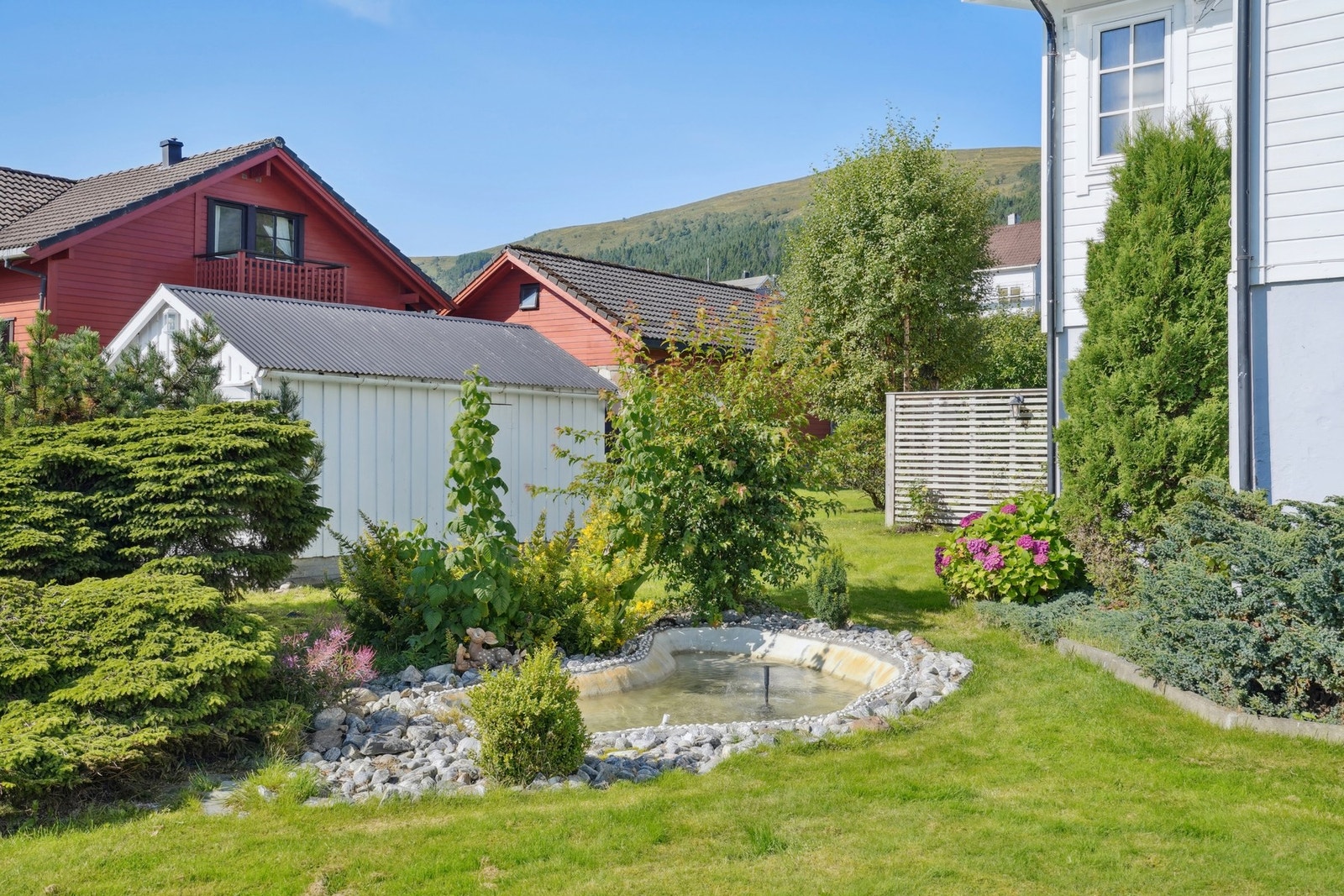 Her har du en hage du kan boltre deg i! Galleribilde