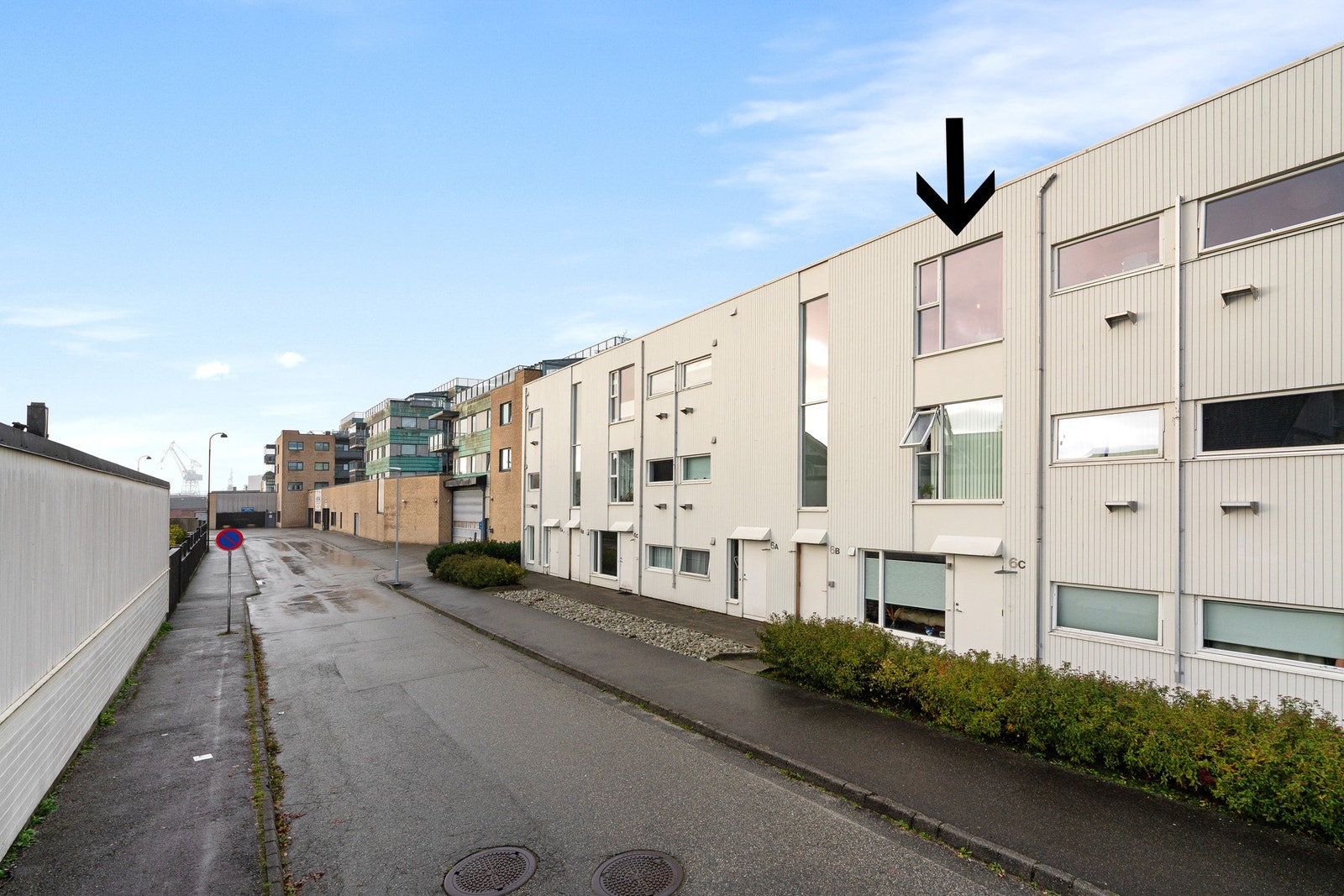 Sentral beliggenhet på Hundvåg med kort vei til butikker og offentlig transport. Galleribilde